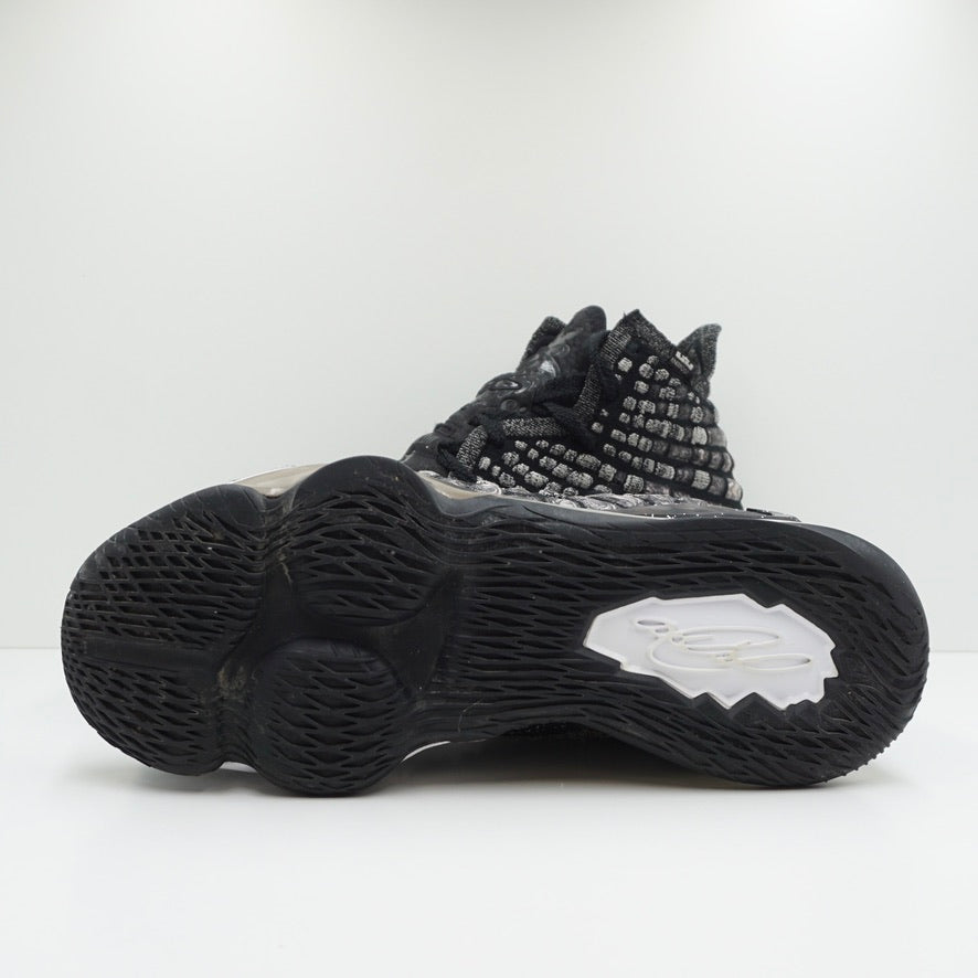 Nike LeBron 17 Black White