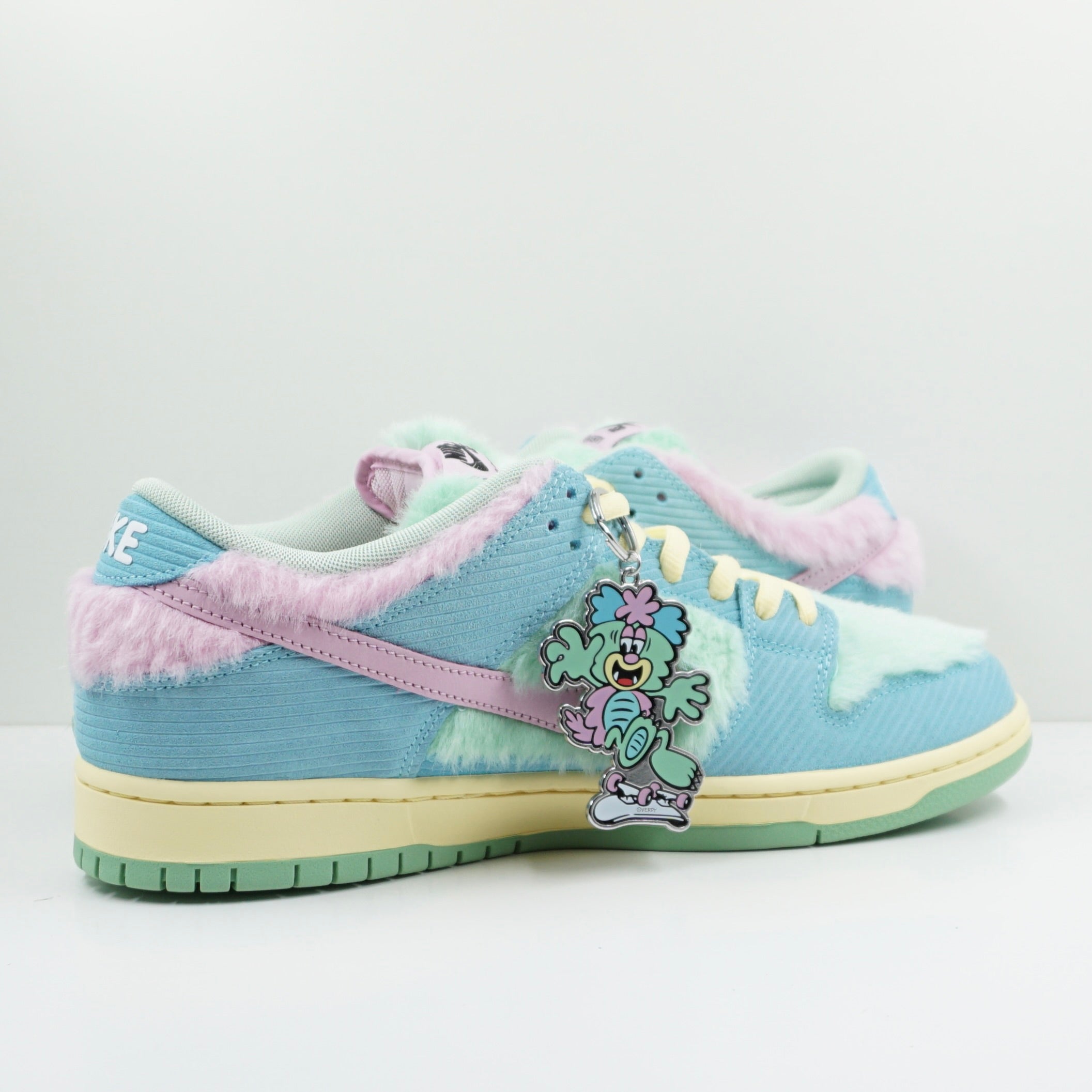 Nike SB Dunk Low Verdy Visty