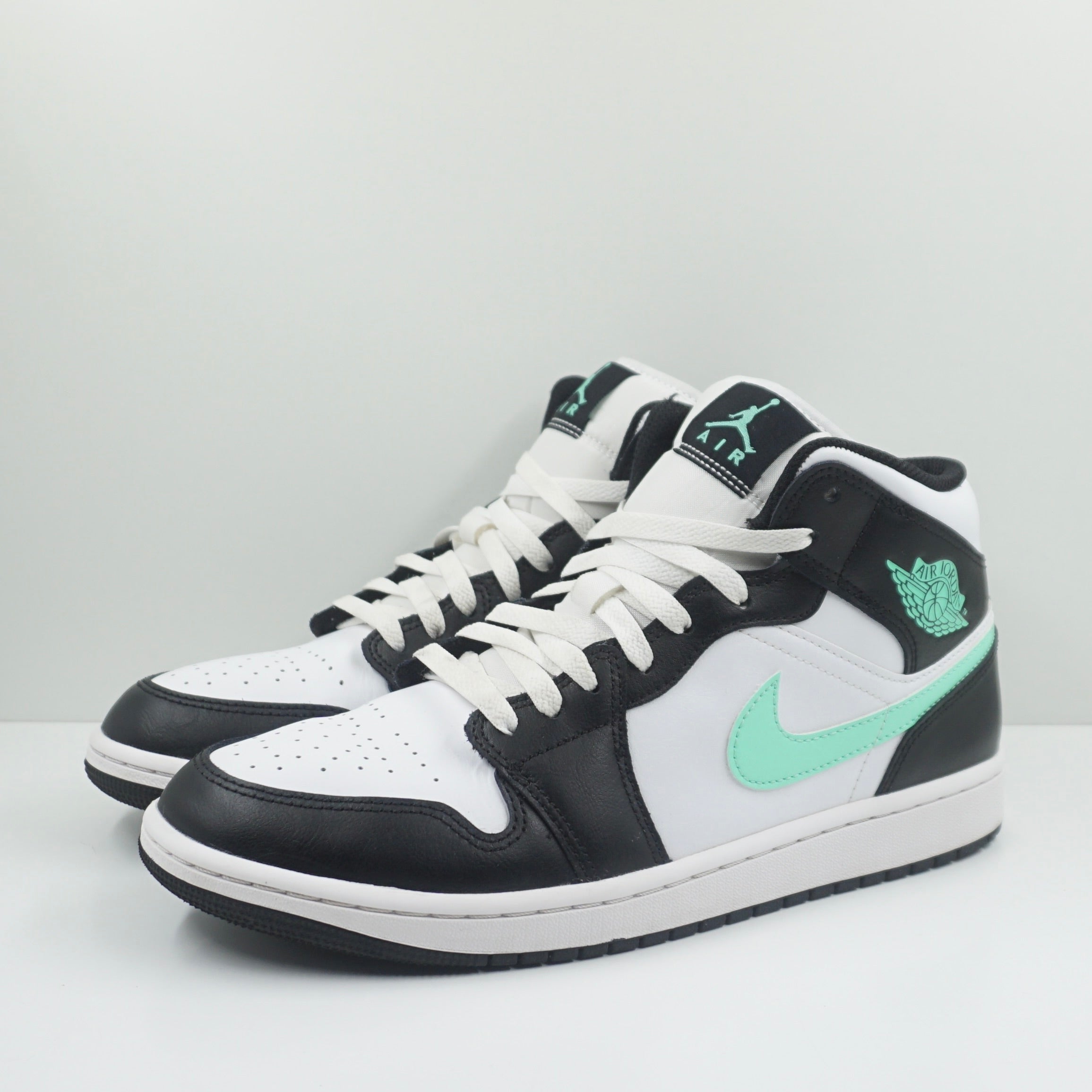 Jordan 1 Mid Green Glow