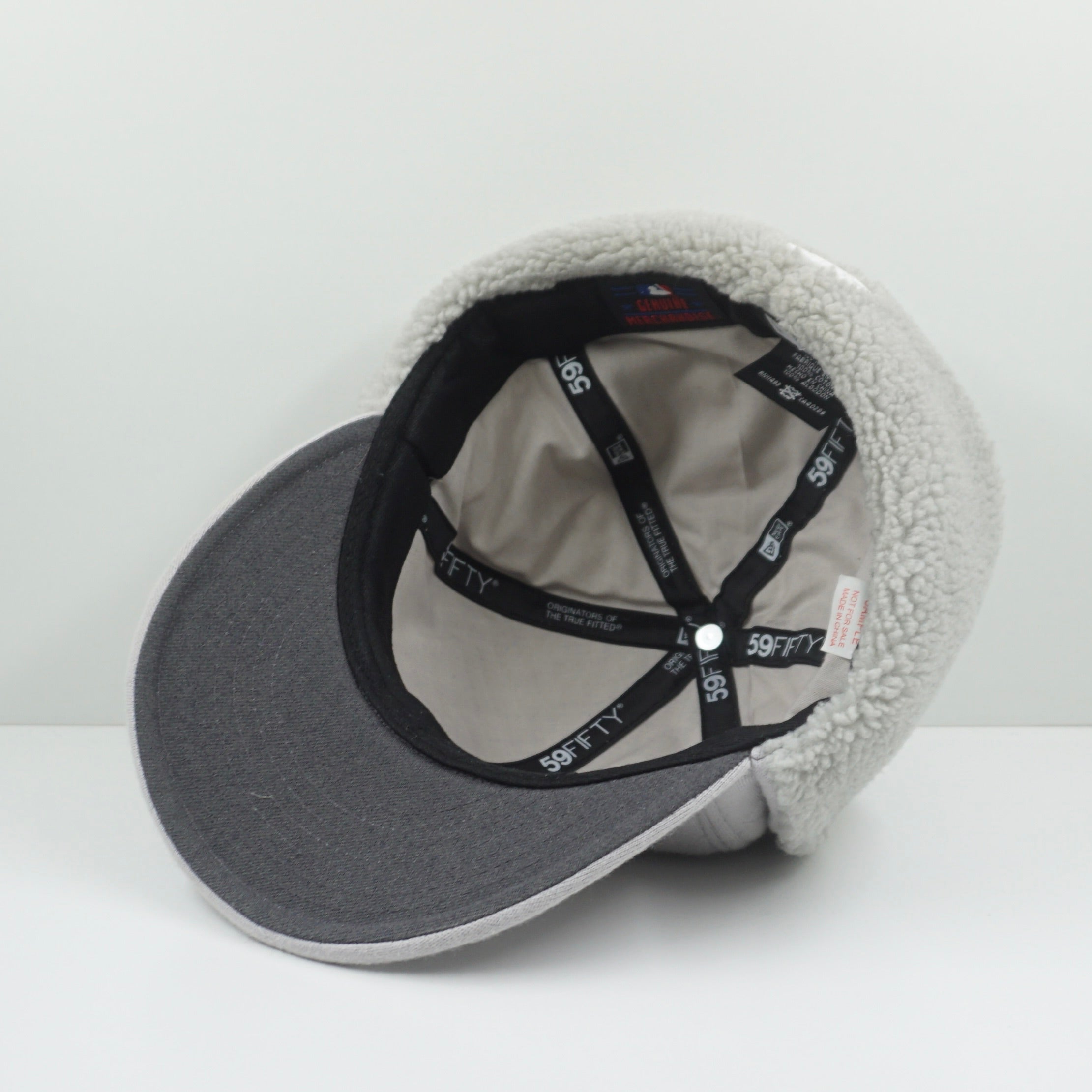 New Era New York Yankees Sample Dog Ear Flaps Grey Fleece Fitted Cap