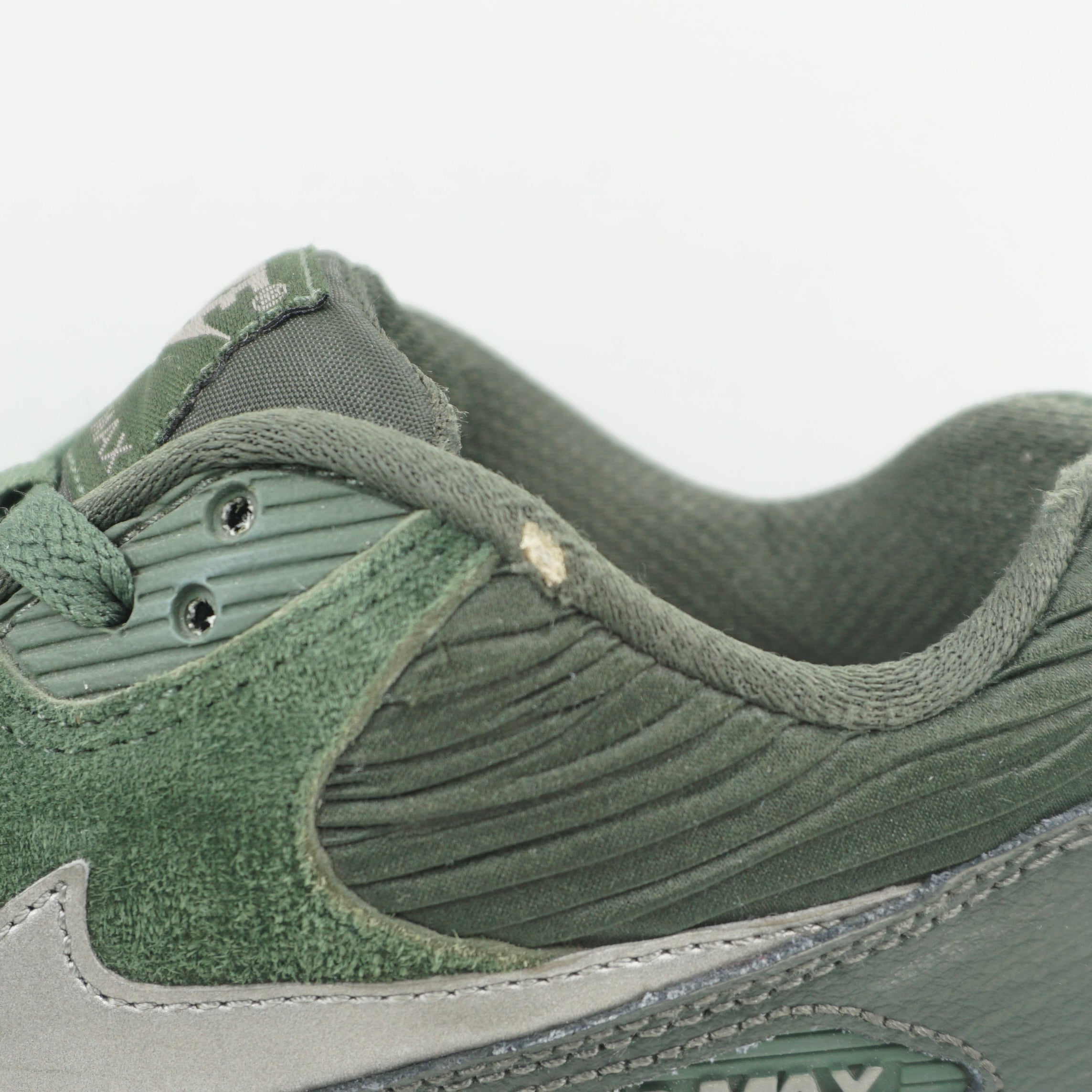 Nike Air Max 90 Leather Carbon Green Metallic Pewter (W)