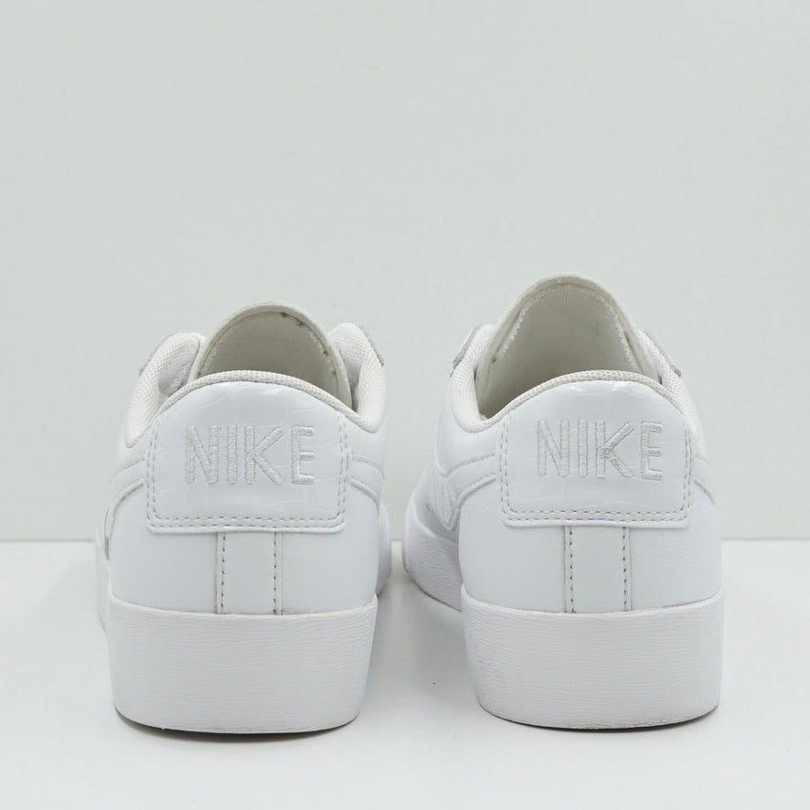 Nike Blazer Low Triple White (W)