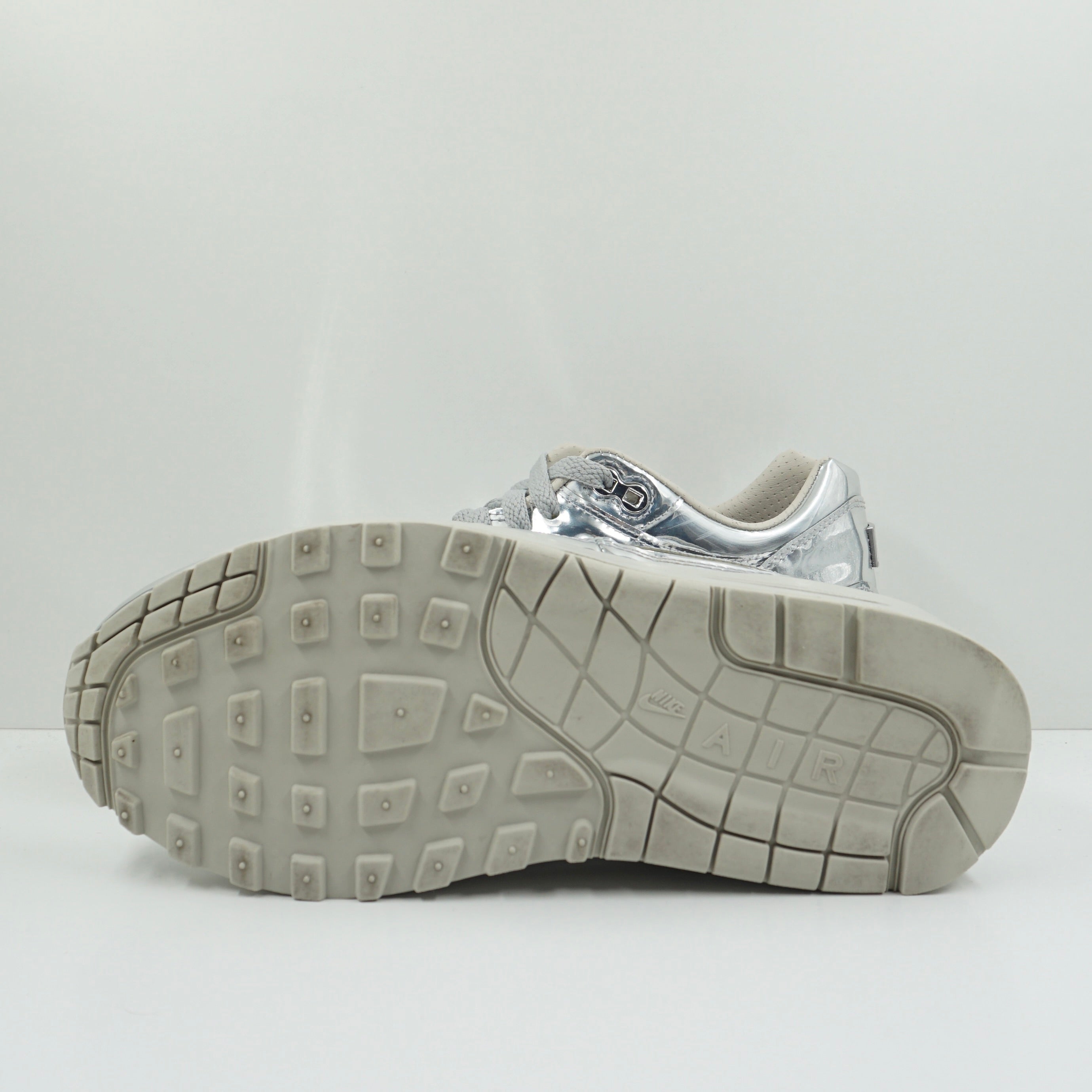 Nike Air Max 1 Liquid Silver (W)