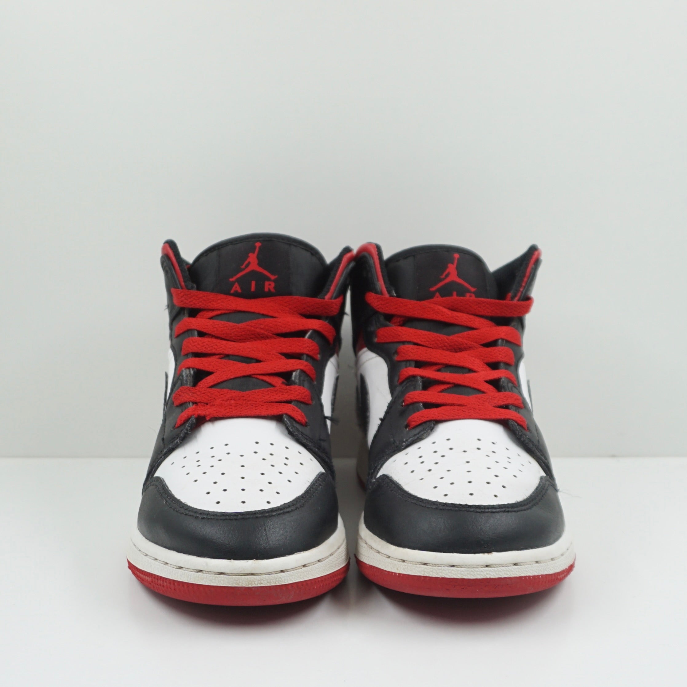 Jordan 1 Mid Gym Red Black Toe (GS)