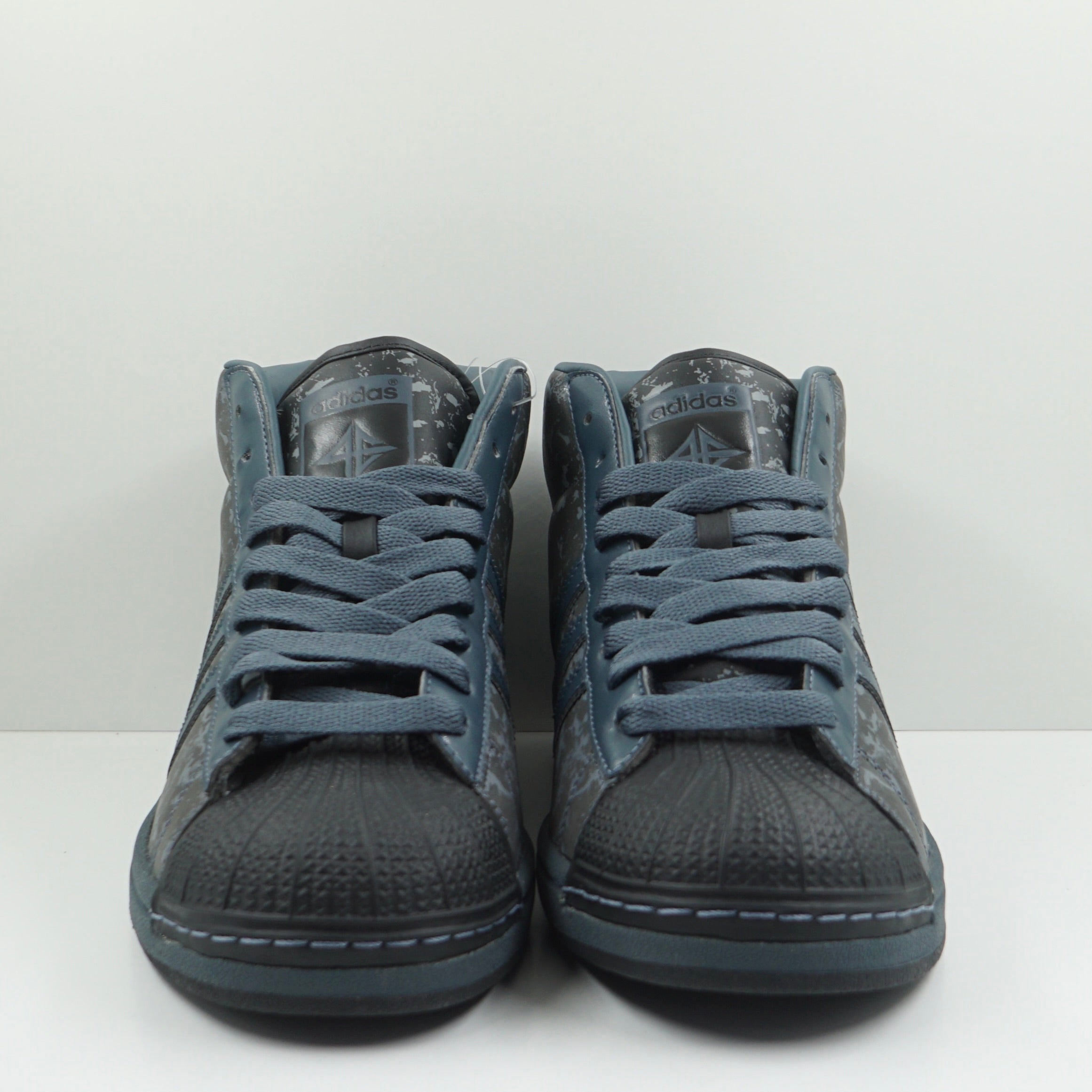 Vintage Adidas Pro Model Graffiti (2008)