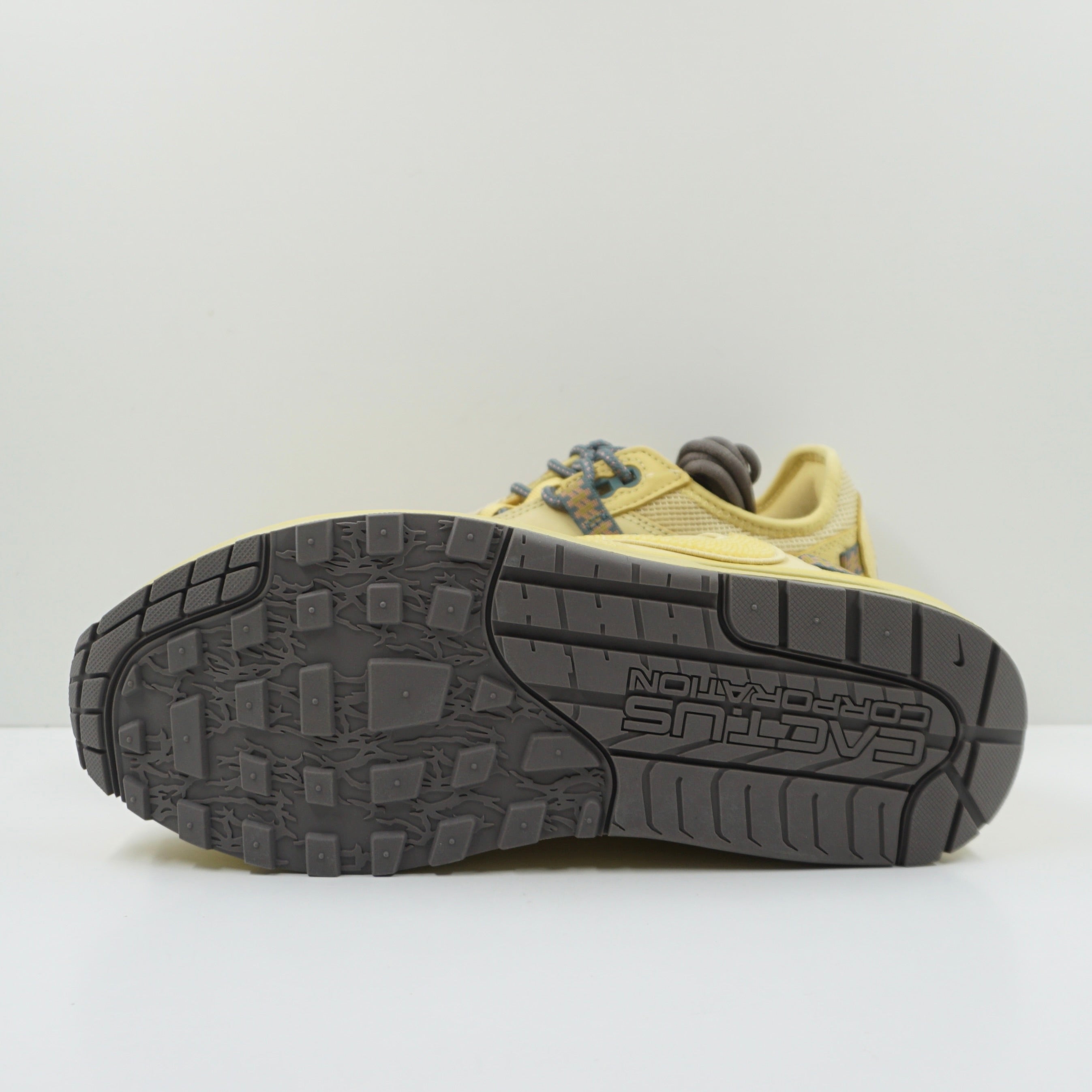 Nike Air Max 1 Travis Scott Cactus Jack Saturn Gold