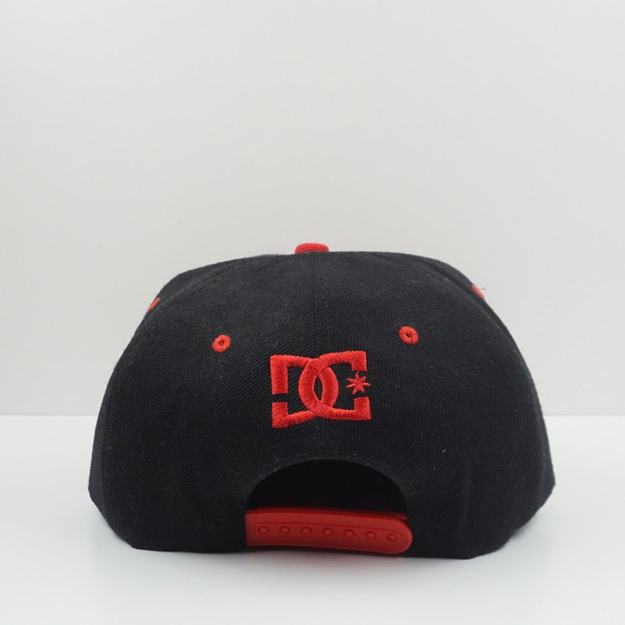 DC Shoes Co Black Red Snapback Cap