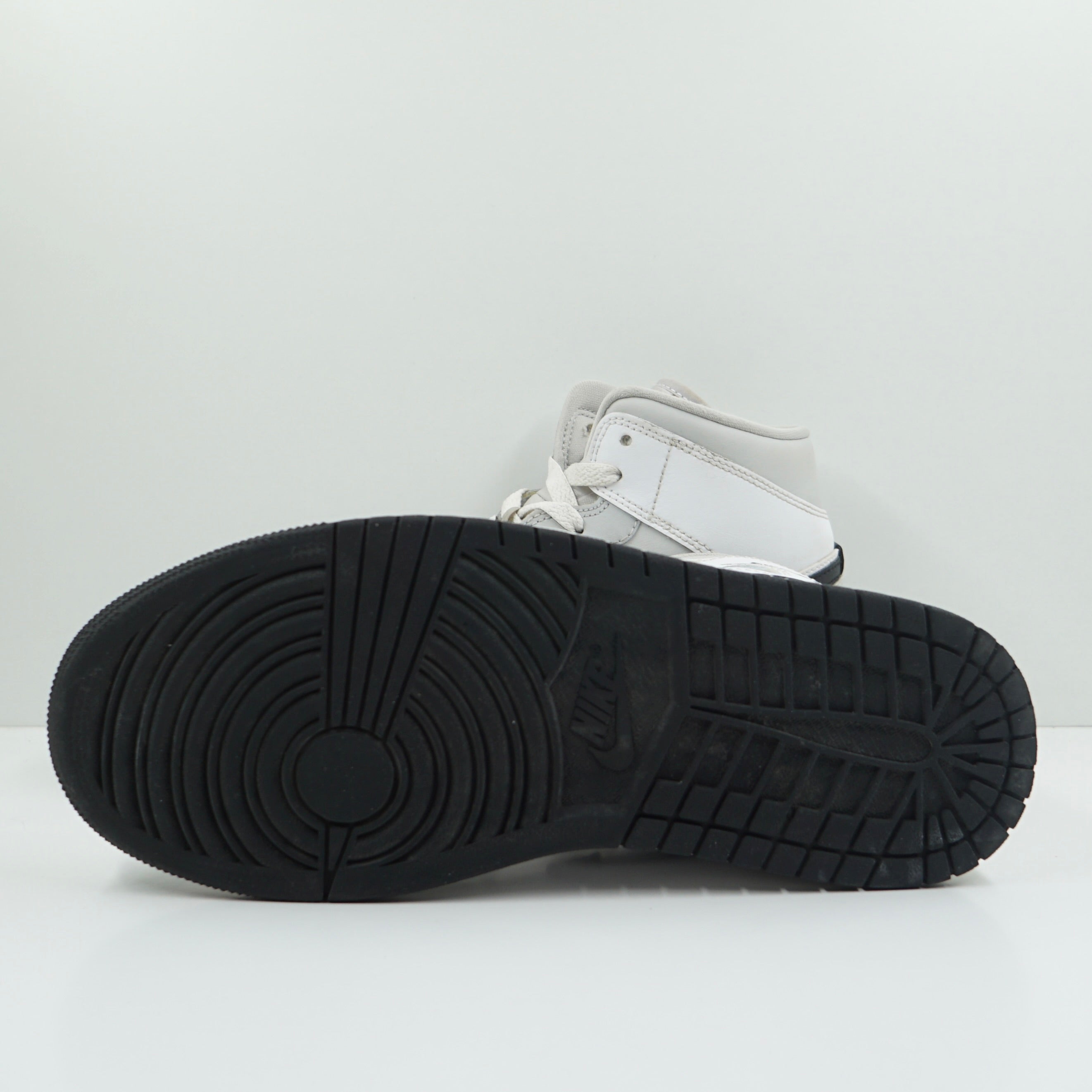Jordan 1 Mid Light Smoke Grey (W)
