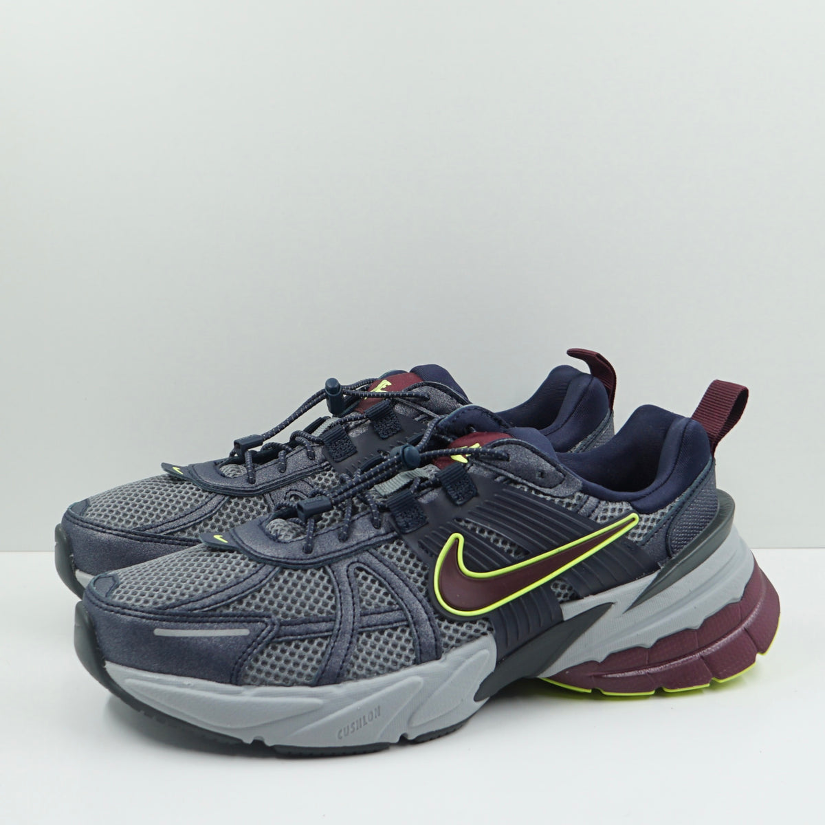 Nike V2K Run Luminous (W)