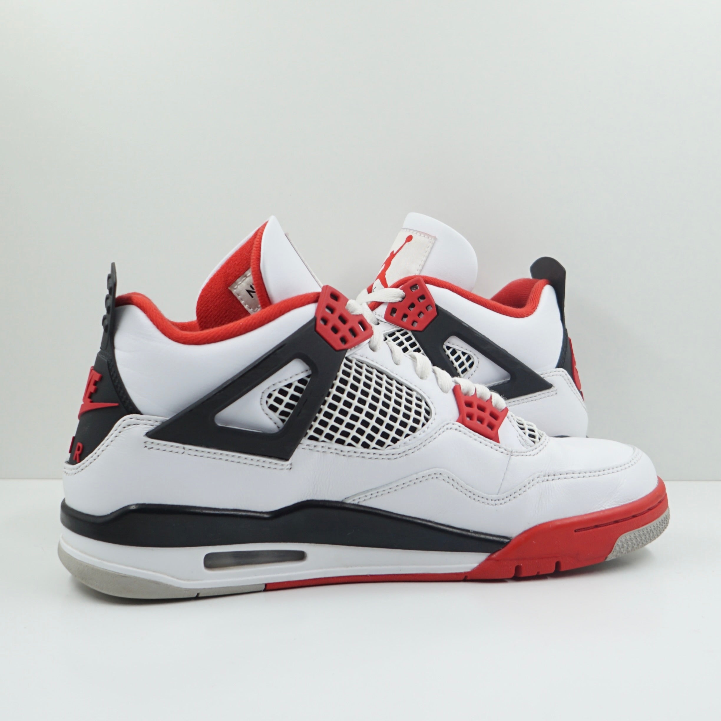 Jordan 4 Retro Fire Red (2020)