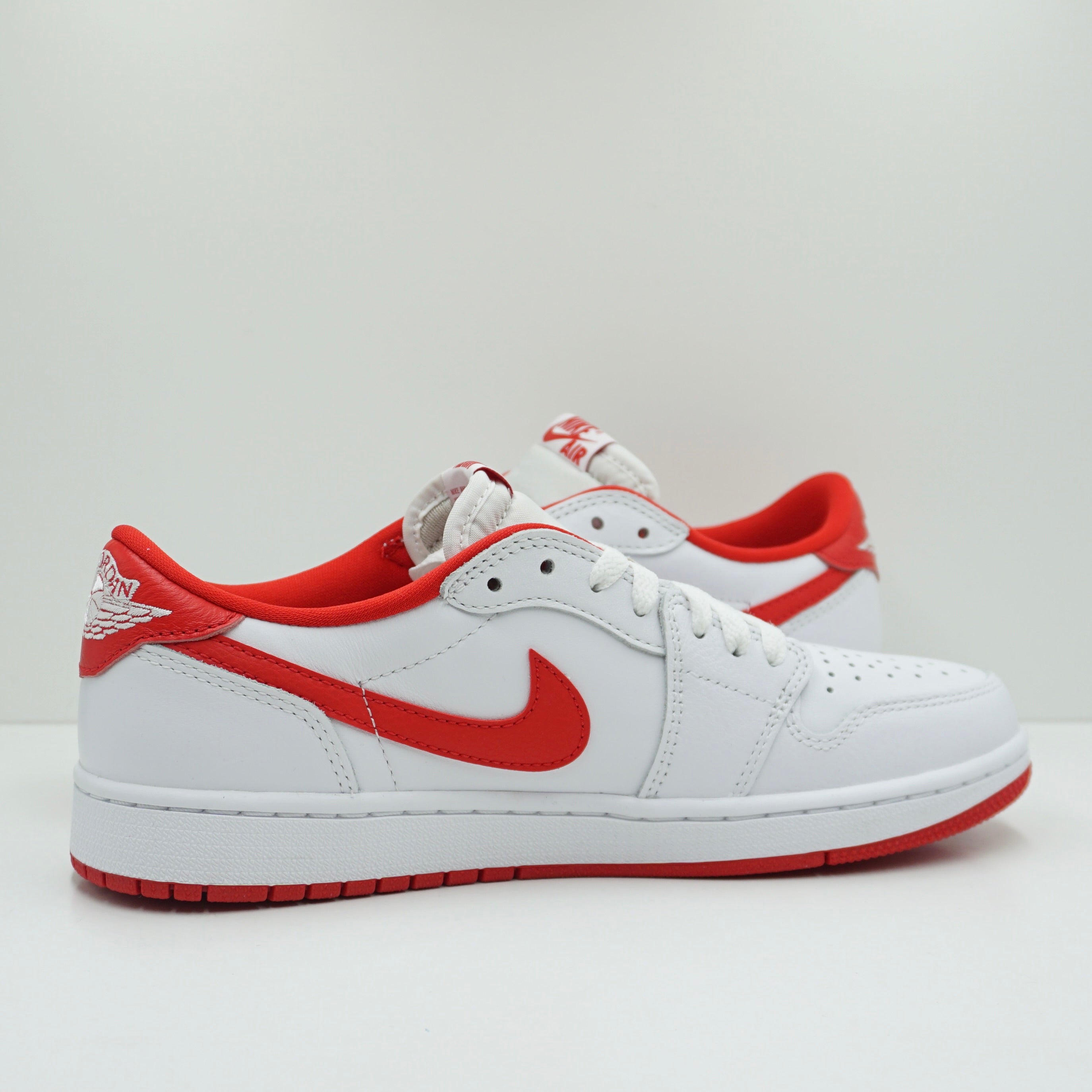 Jordan 1 Retro Low OG University Red
