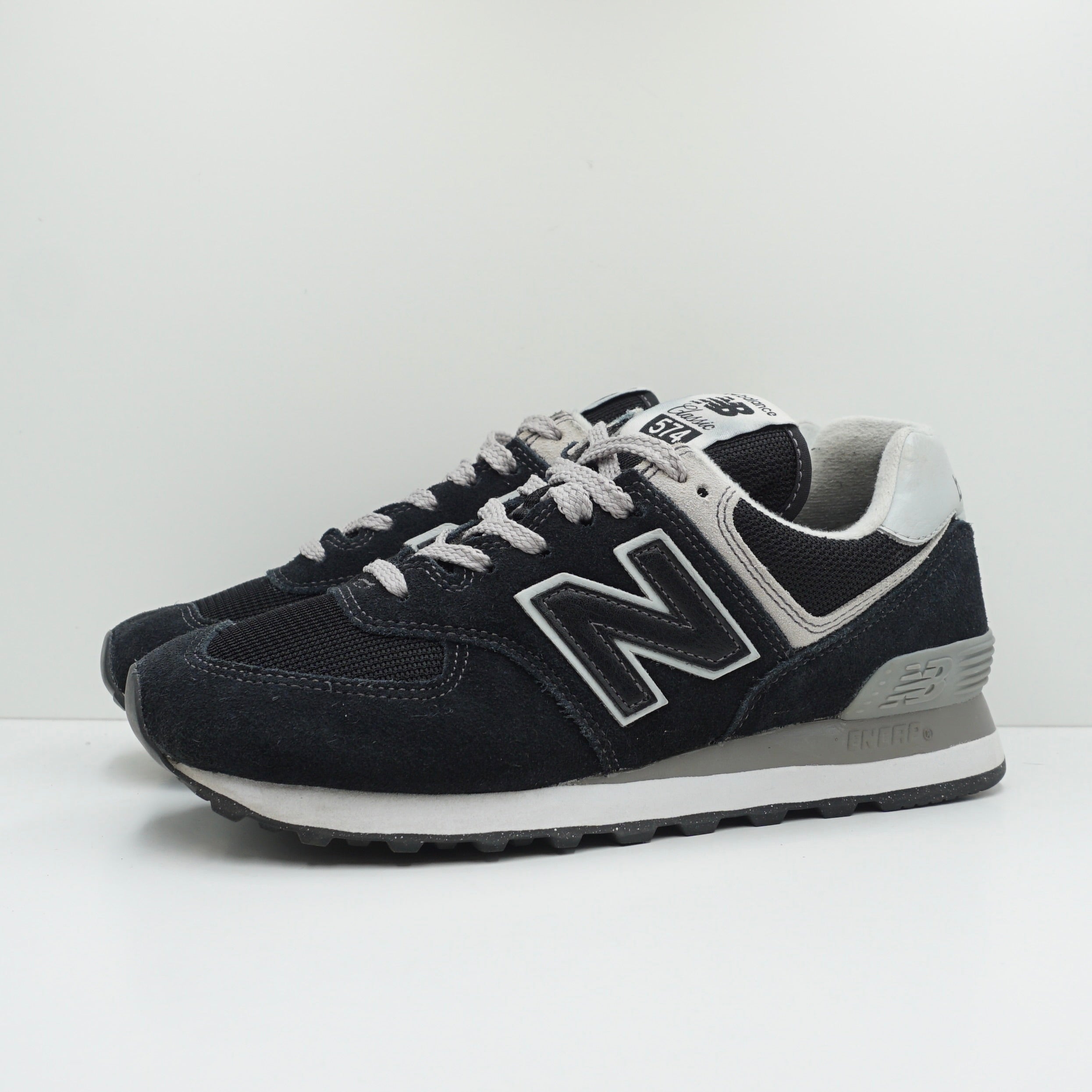 New Balance 574 Core Black (W)