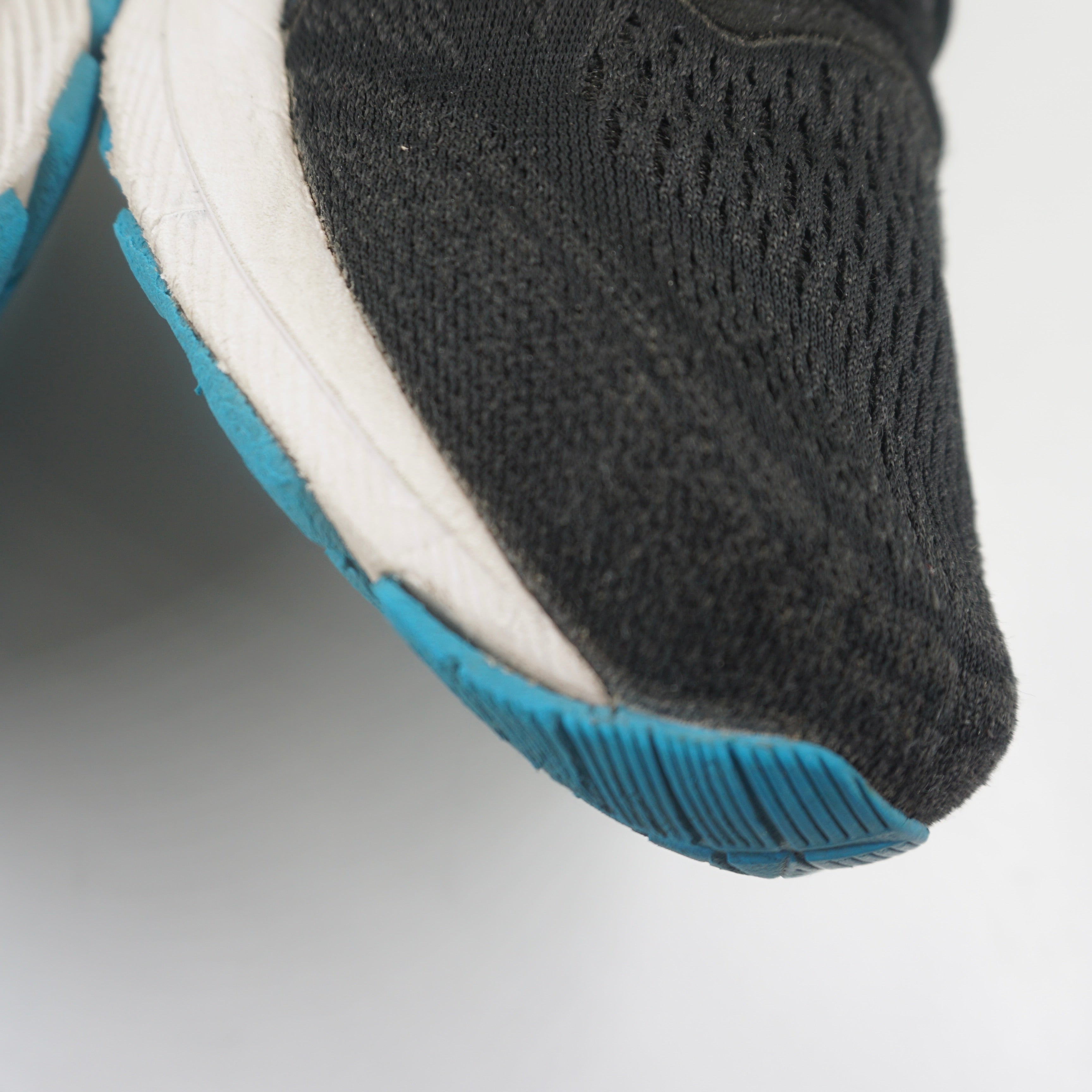 Asics Gel-Glorify 5 Black Island Blue
