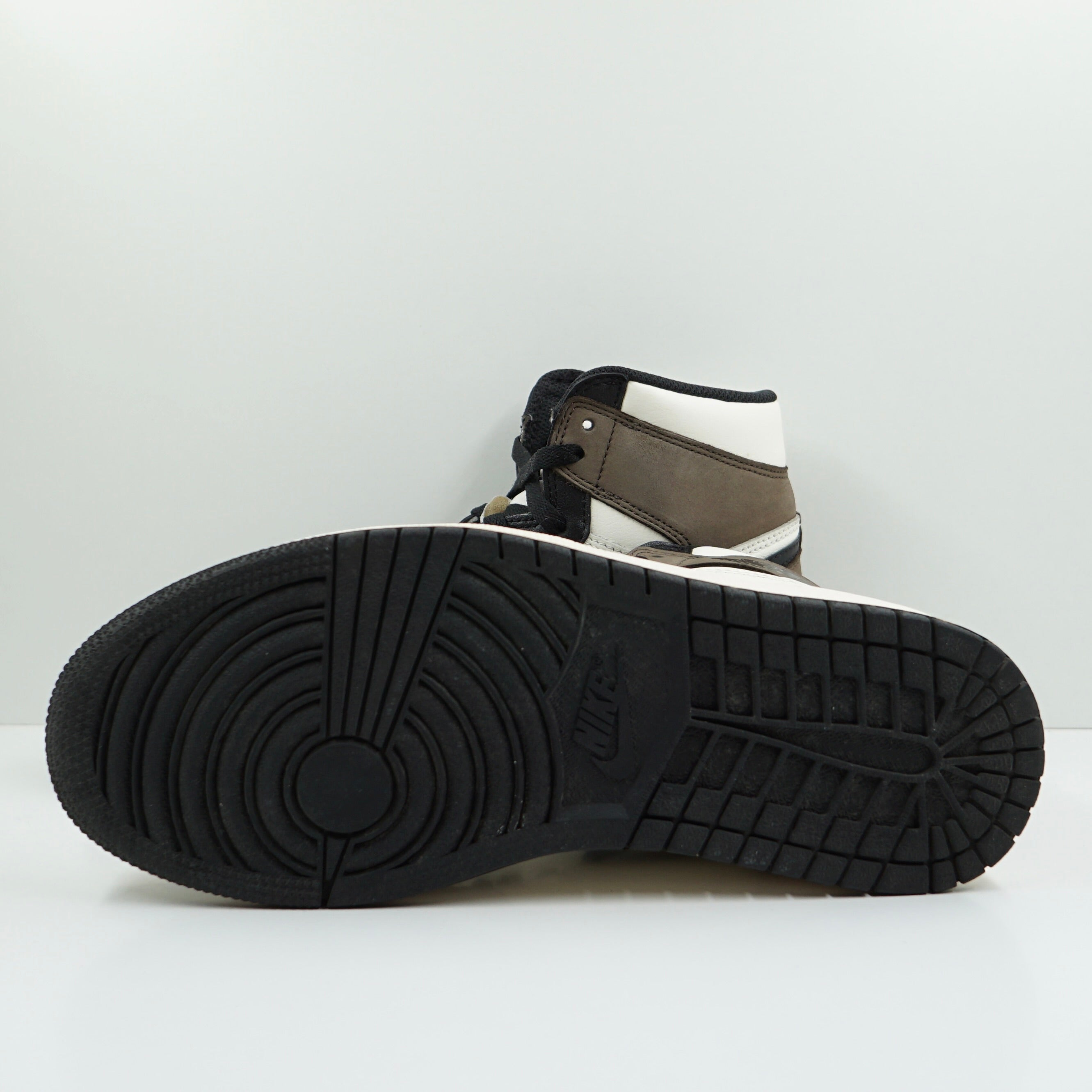 Jordan 1 Retro High Dark Mocha