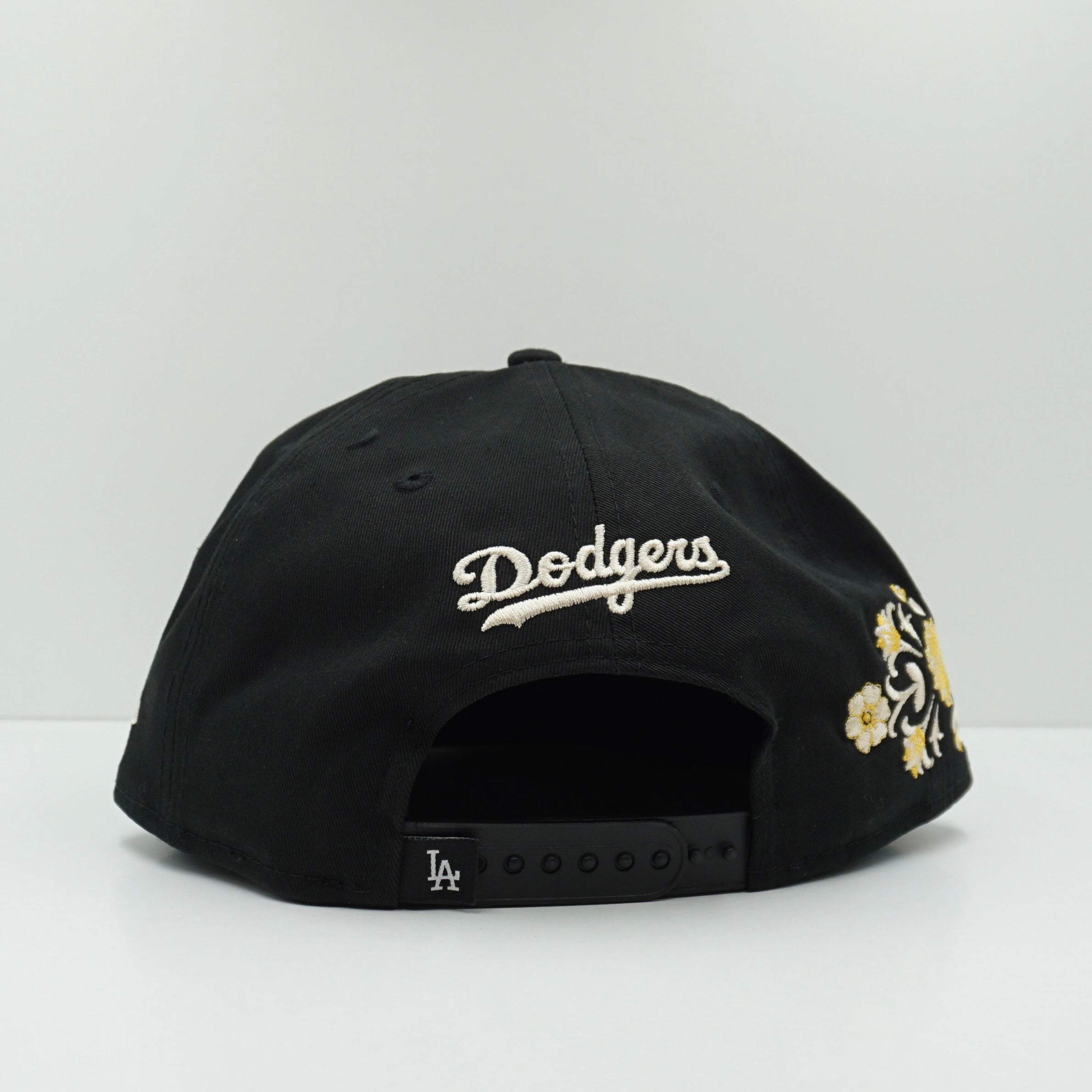 New Era Los Angeles Dodgers Black Flower Snapback Cap