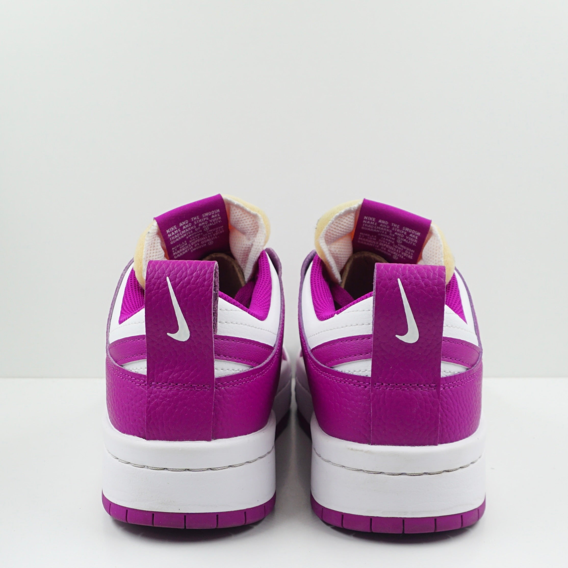 Nike Dunk Low Disrupt Cactus Flower (W)