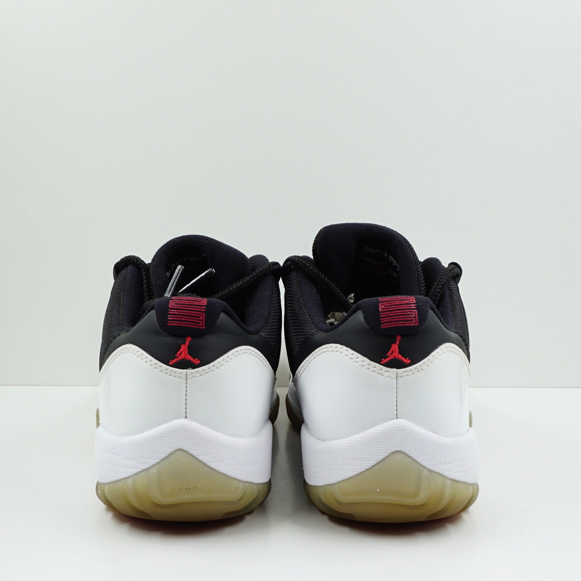 Jordan 11 Retro Low Tuxedo