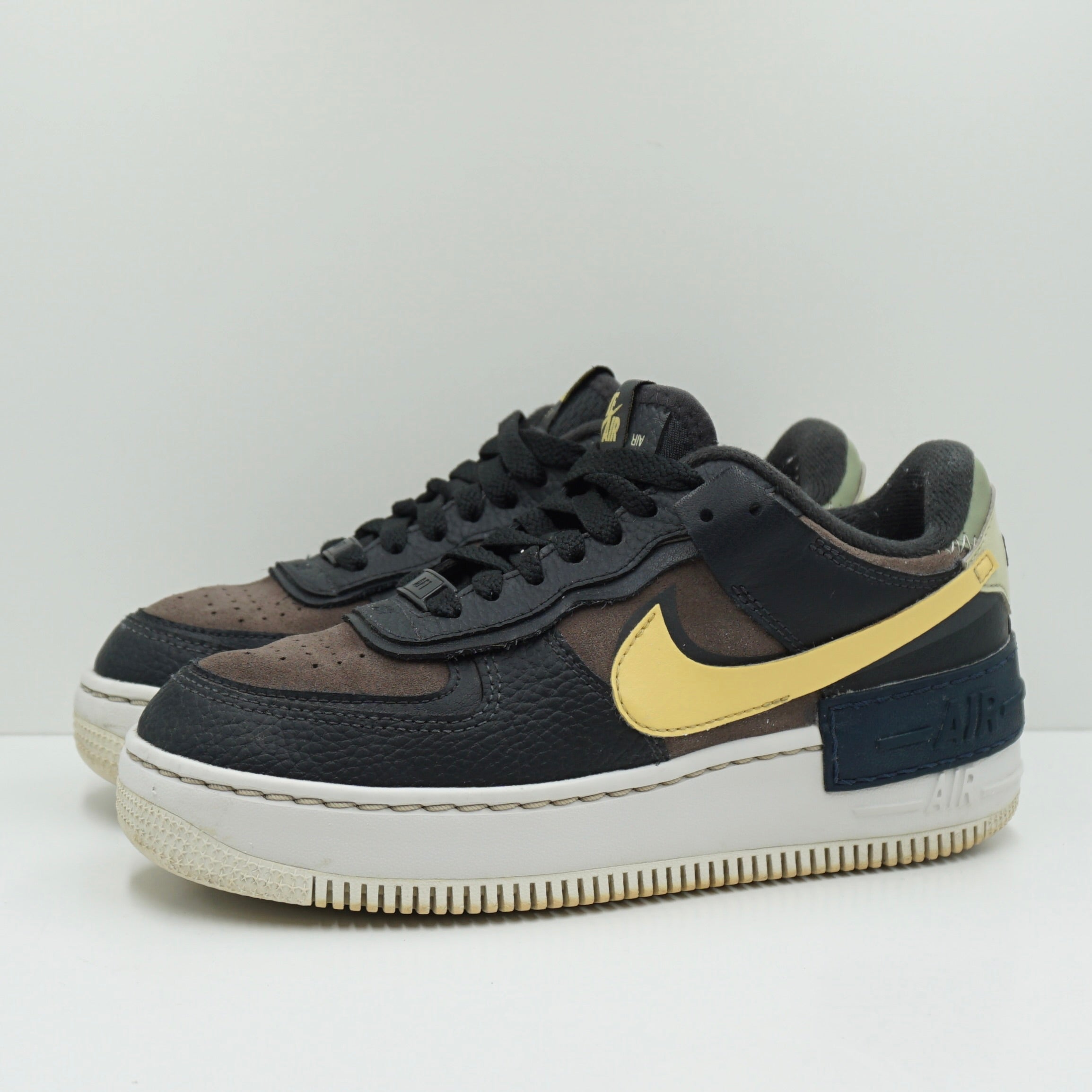 Nike Air Force 1 Shadow Off Noir Saturn Gold (W)