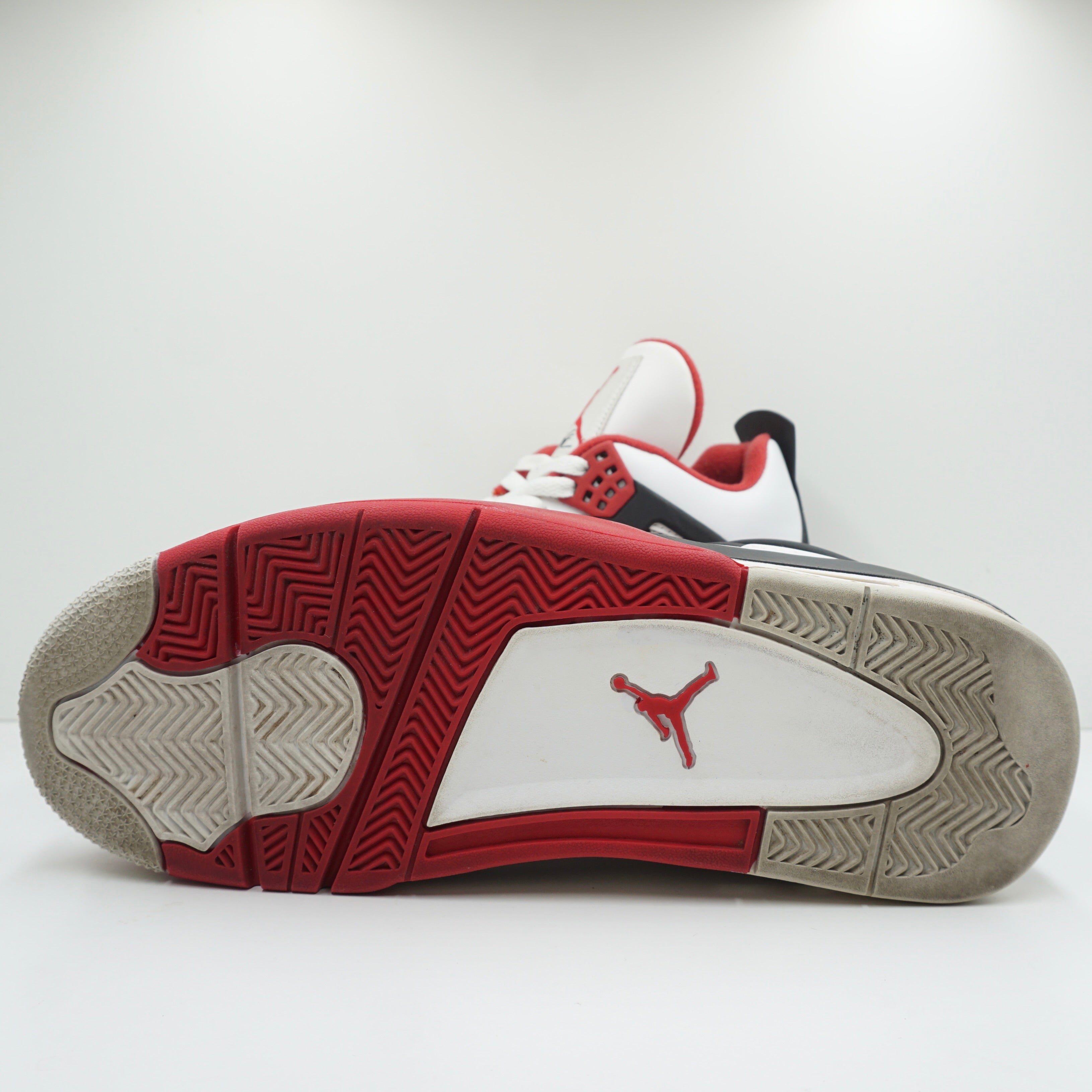 Jordan 4 Retro Fire Red (2012)