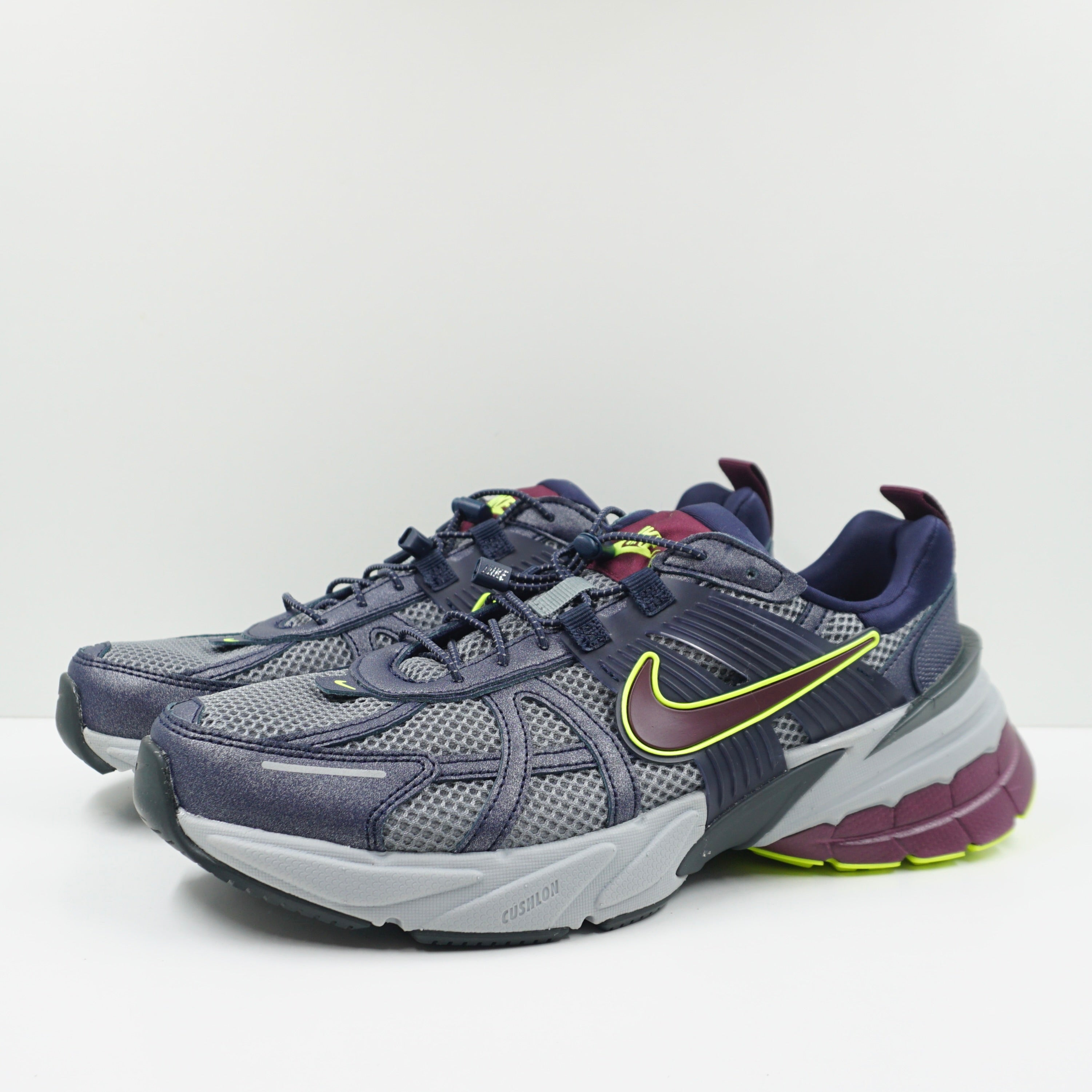 Nike V2K Run Luminous (W)