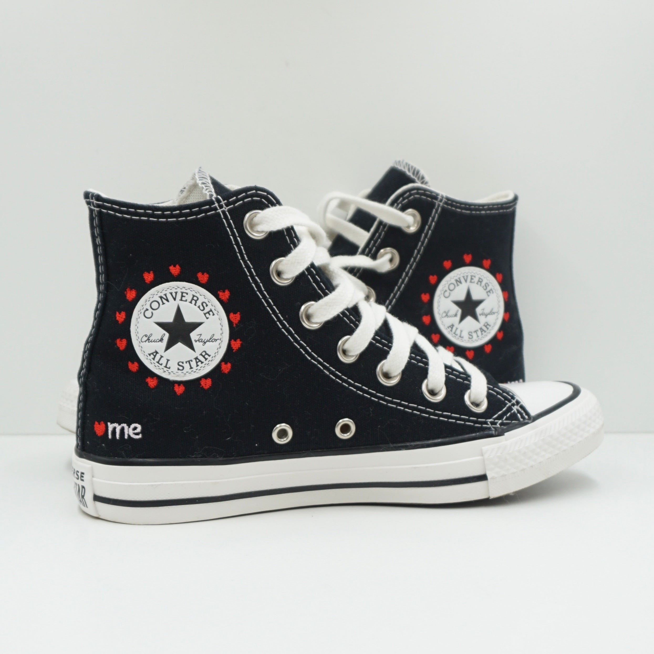 Converse Chuck Taylor All Star High Embroidered Hearts (W)