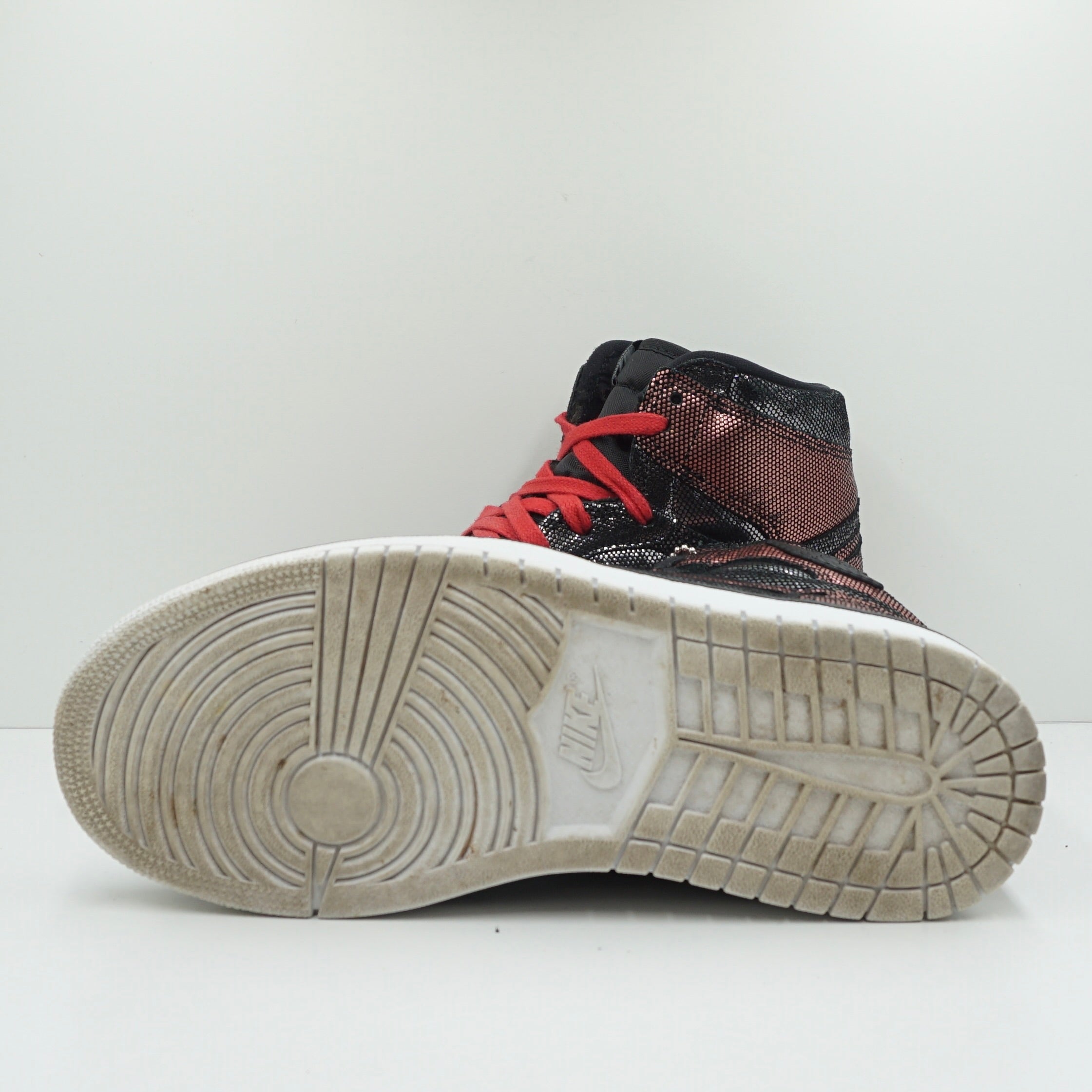 Jordan 1 Retro High Fearless Metallic Rose Gold (W)