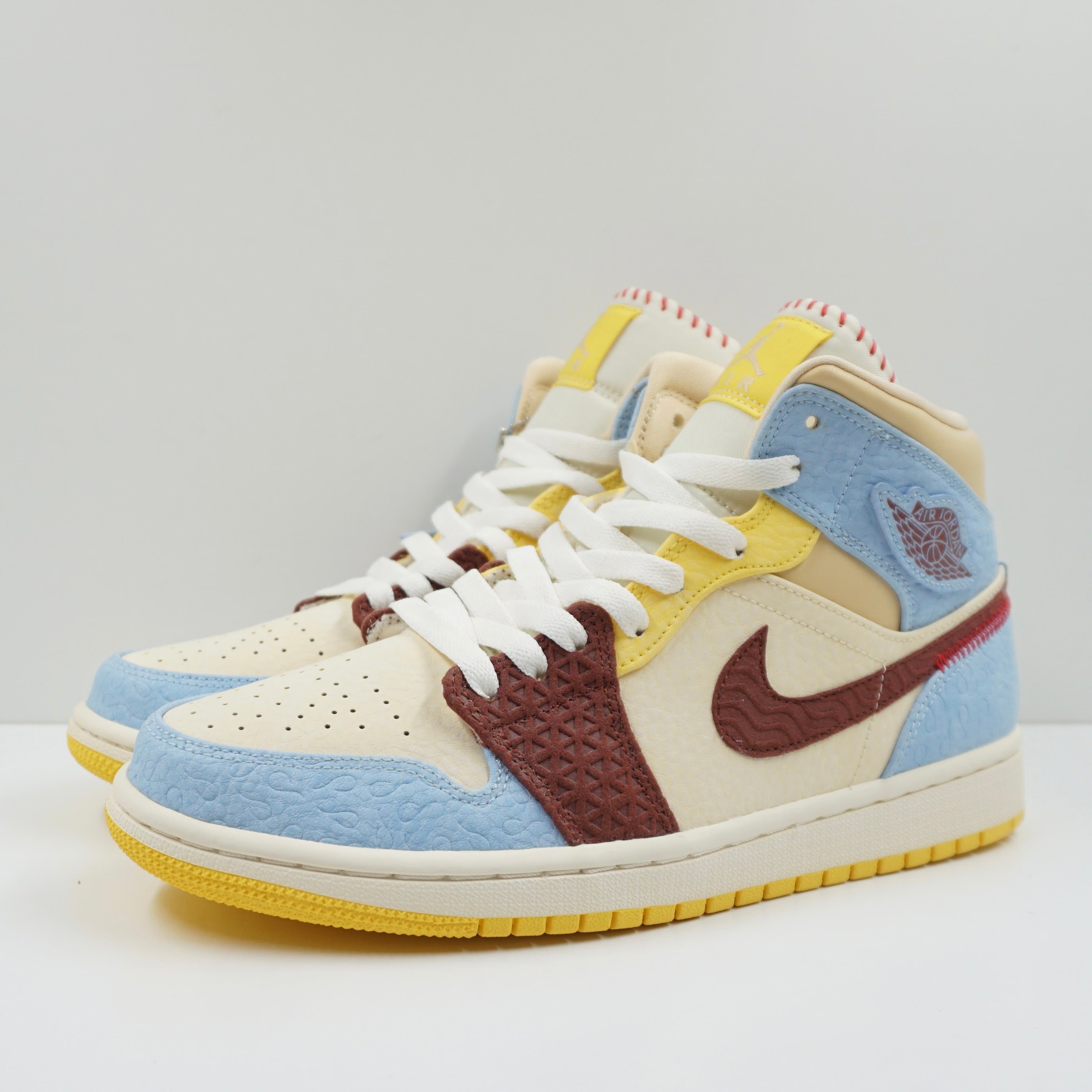 Jordan 1 Mid SE Fearless Maison Chateau Rouge