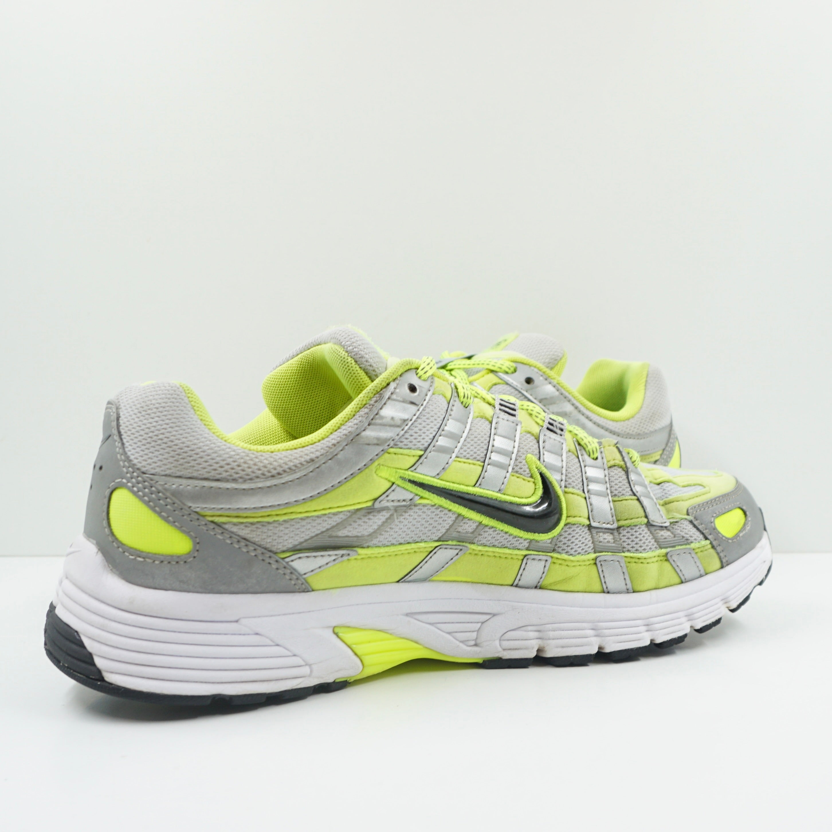 Nike P-6000 x Naked (W)
