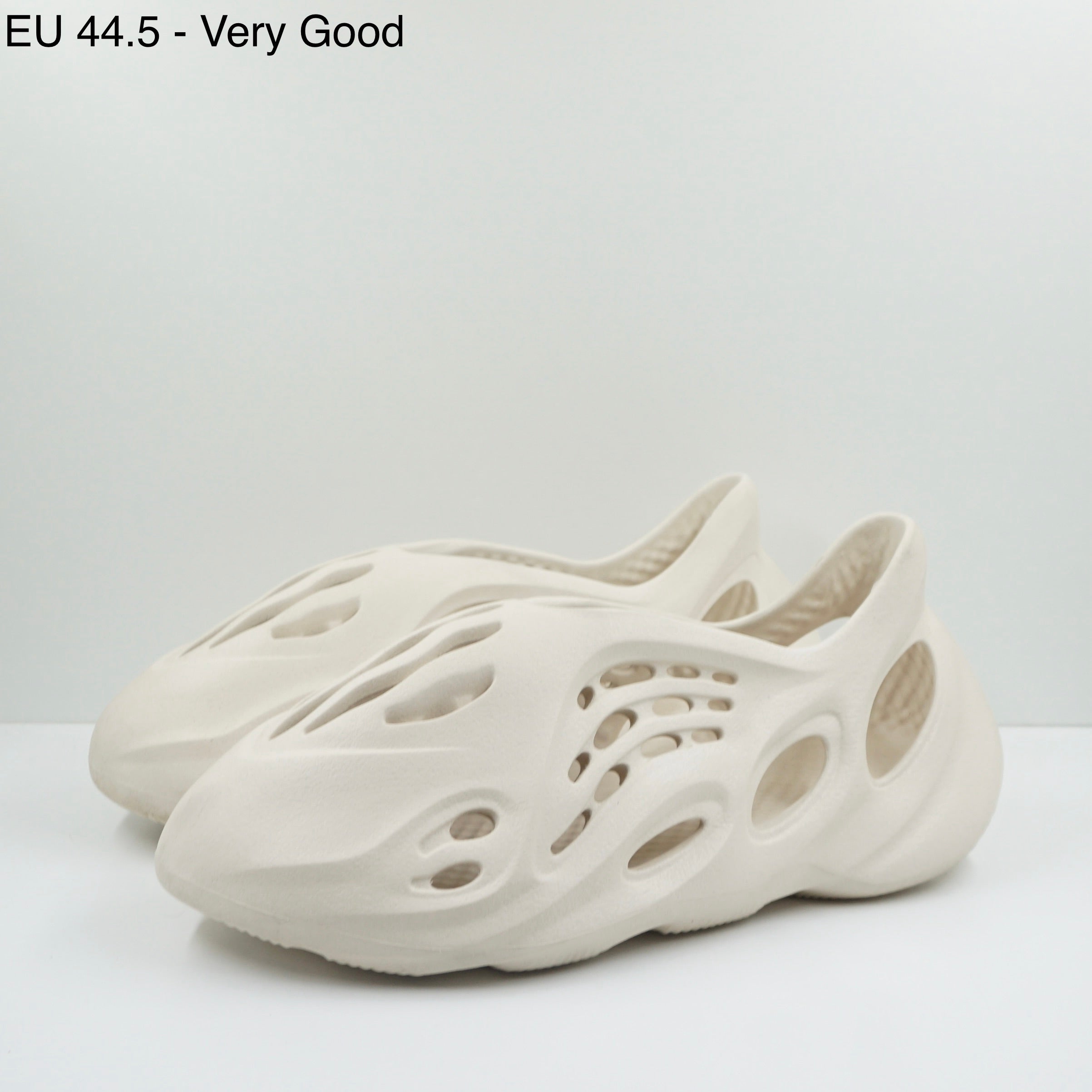 Adidas Yeezy Foam RNNR Sand