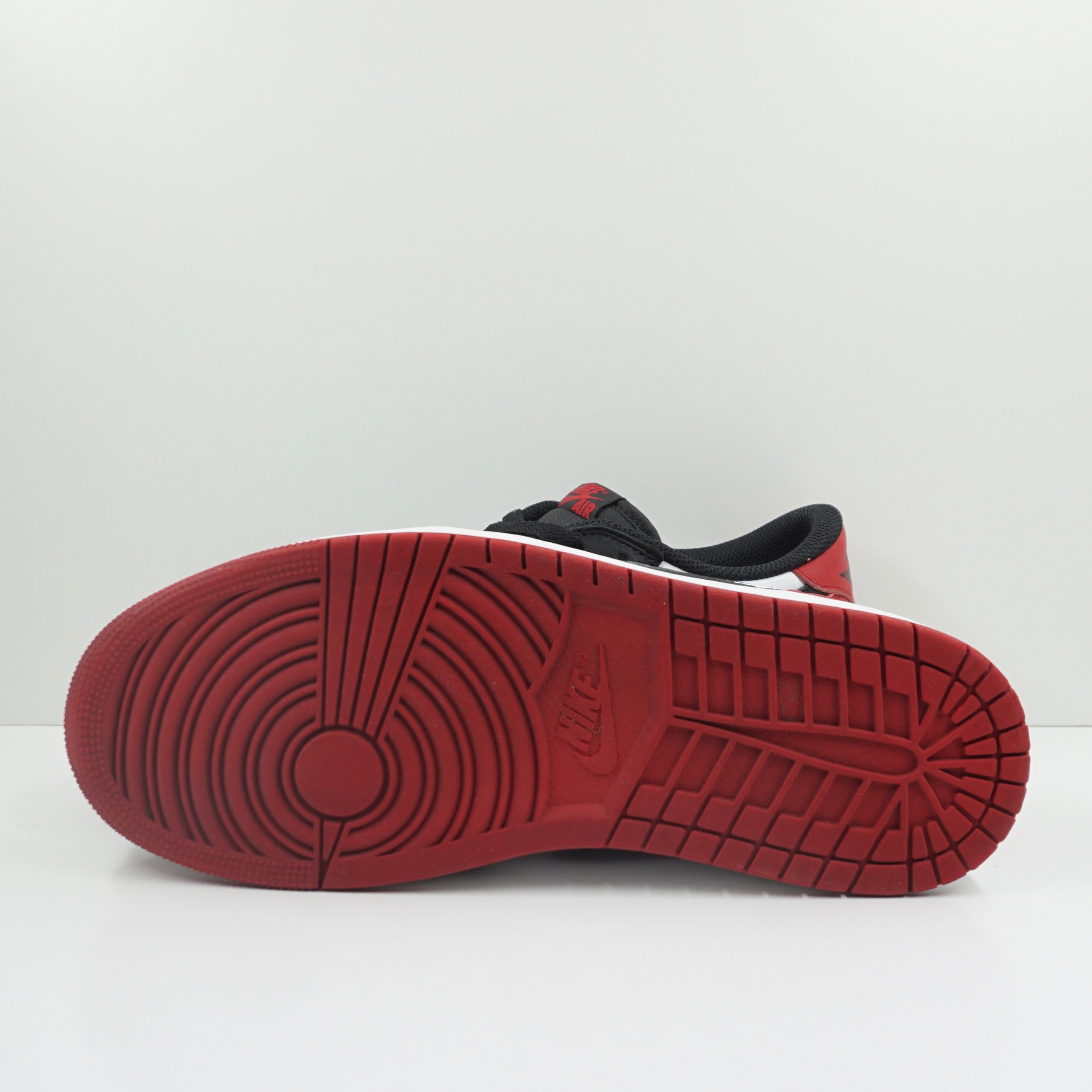 Jordan 1 Retro Low OG Black Toe (2023)