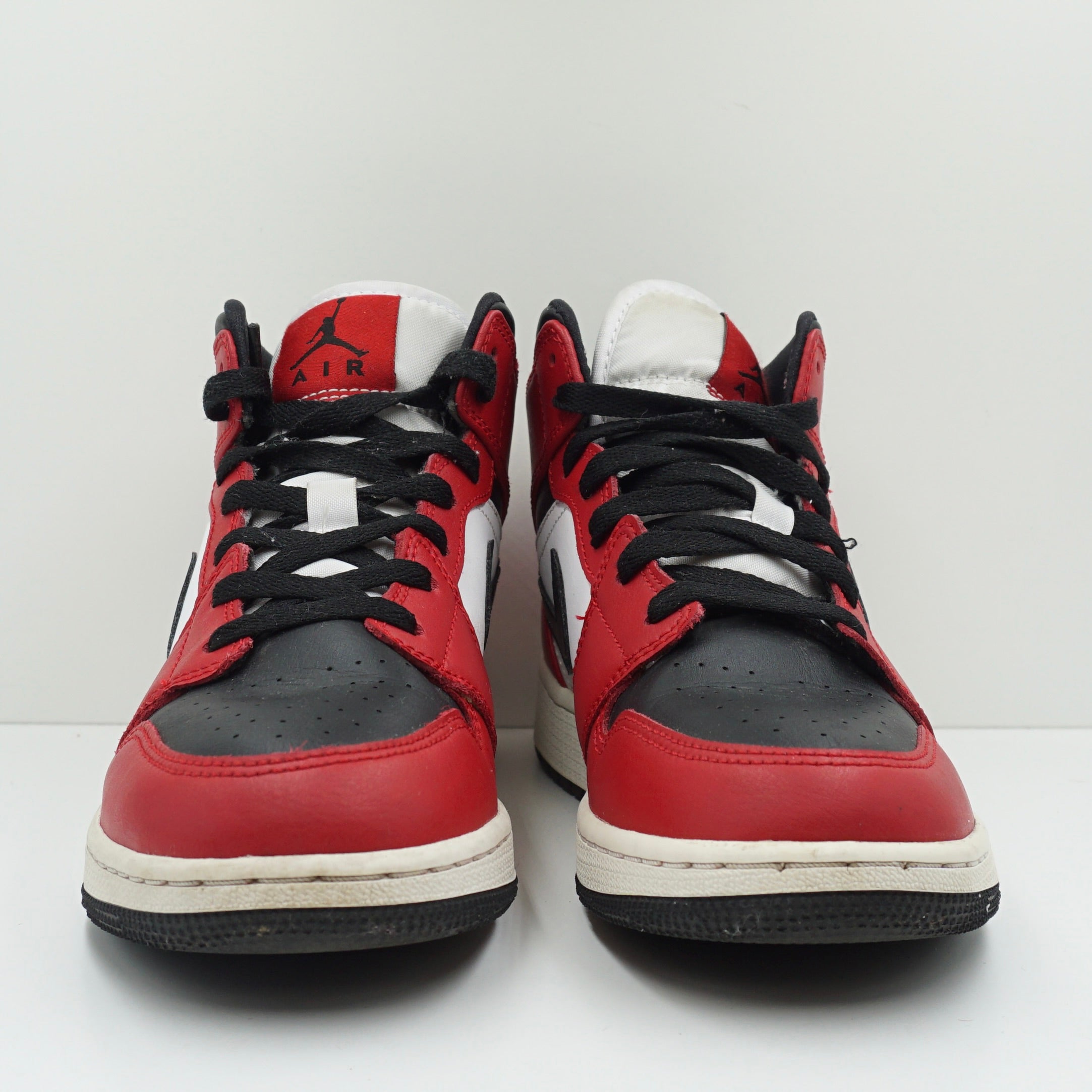 Jordan 1 Mid Chicago Black Toe (GS)