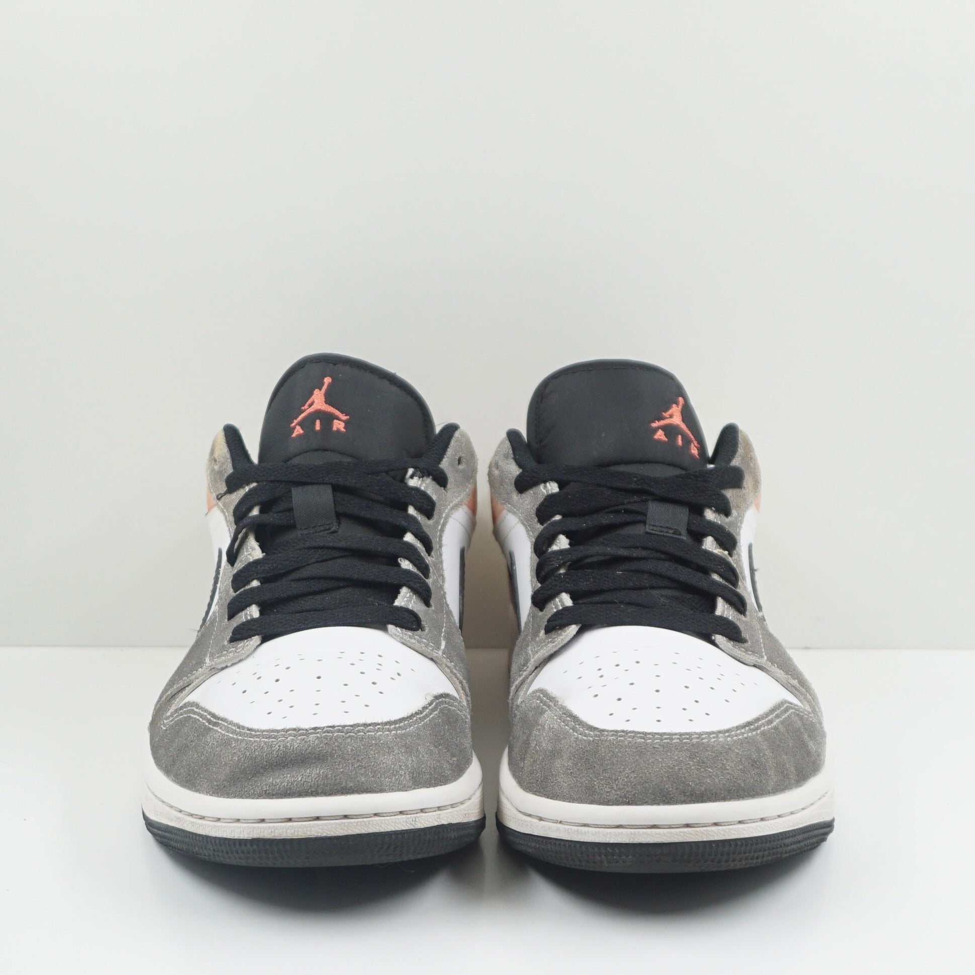 Jordan 1 Low SE Flight Club