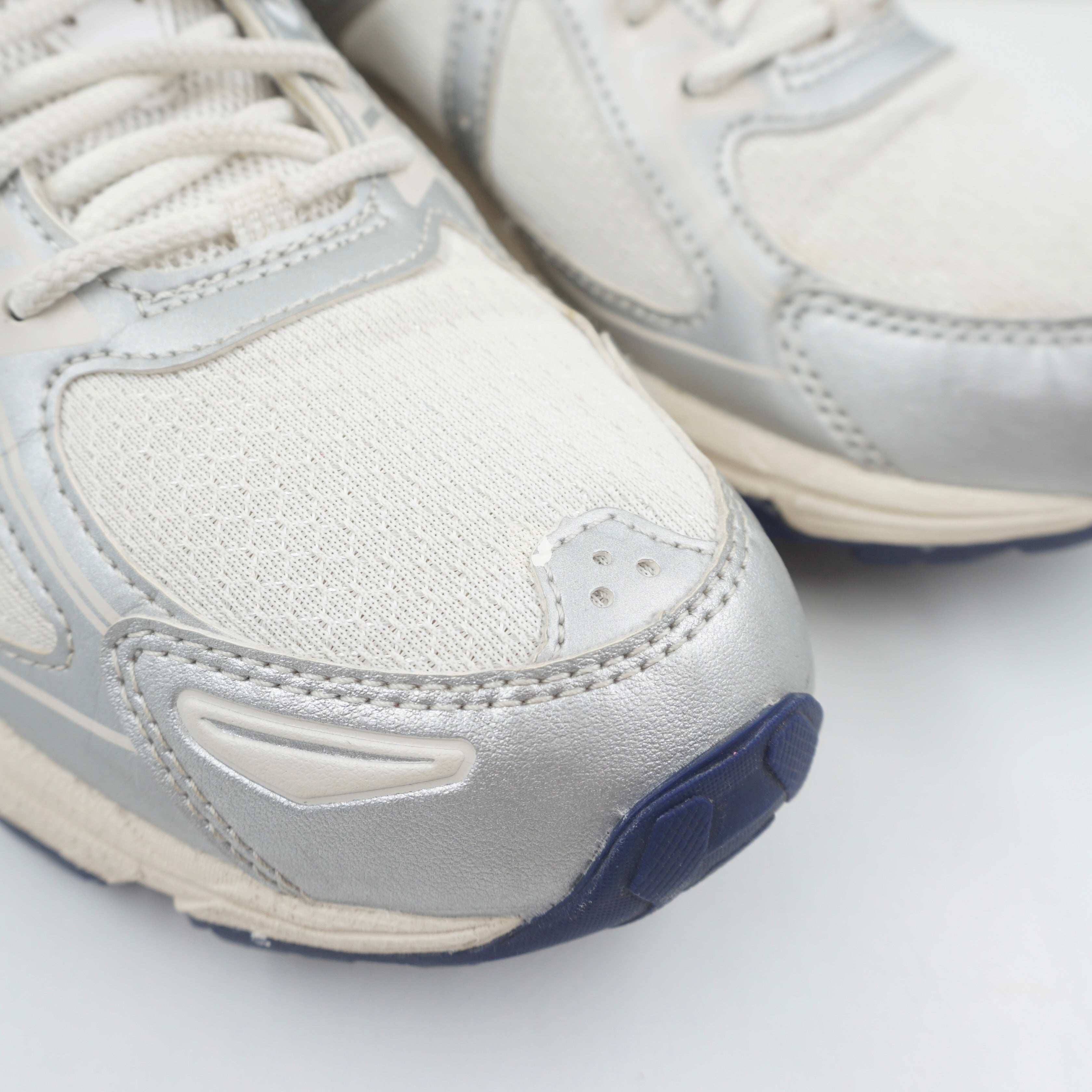 Asics Gel-Venture 6 White Bianco