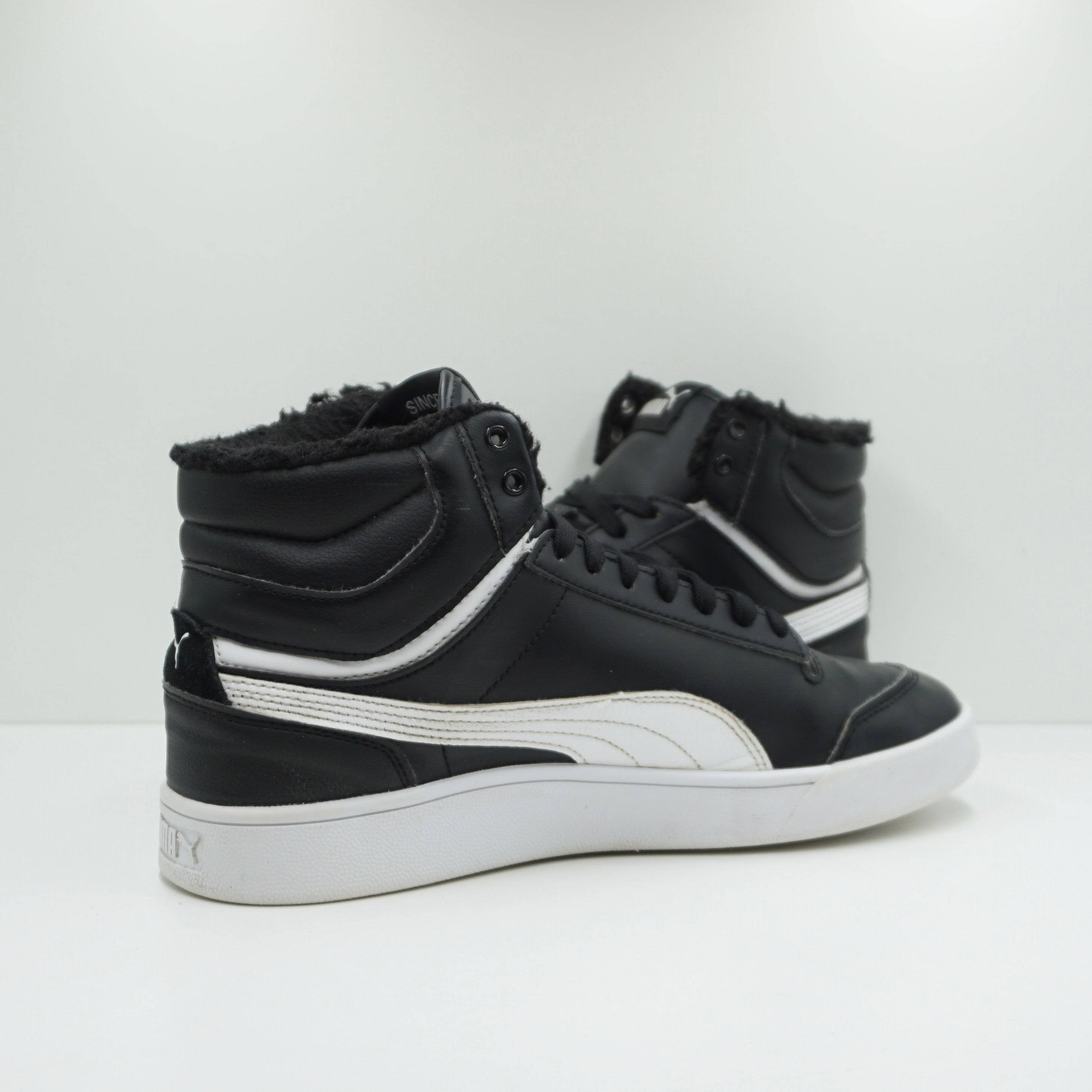 Puma Shuffle Mid Fur White Black