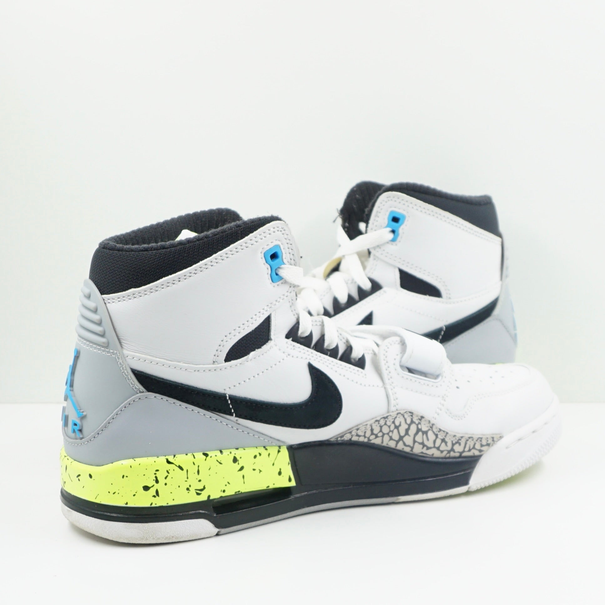 Jordan Legacy 312 Command Force Volt