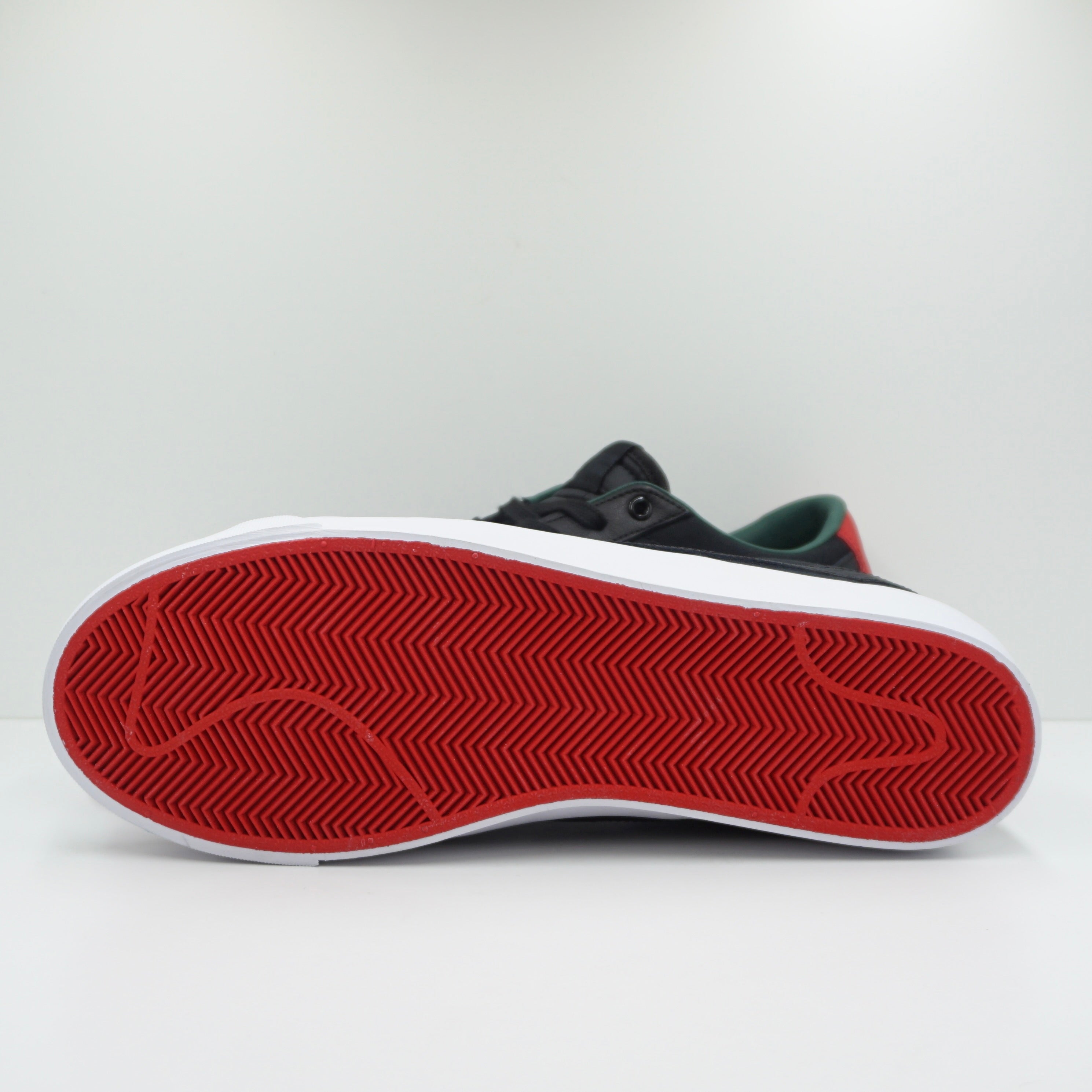 Nike SB Blazer Low GT Black Red White
