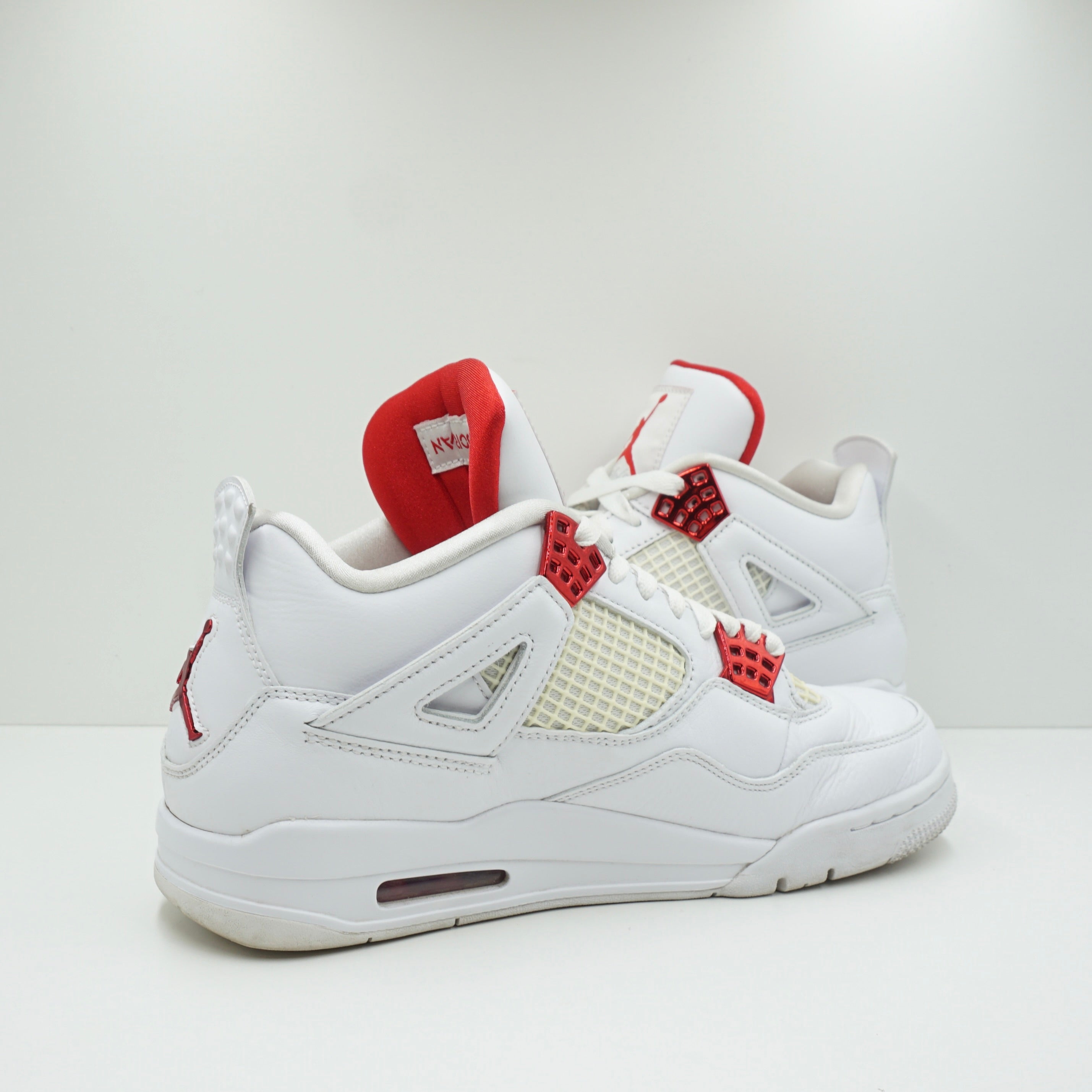 Jordan 4 Retro Metallic Red