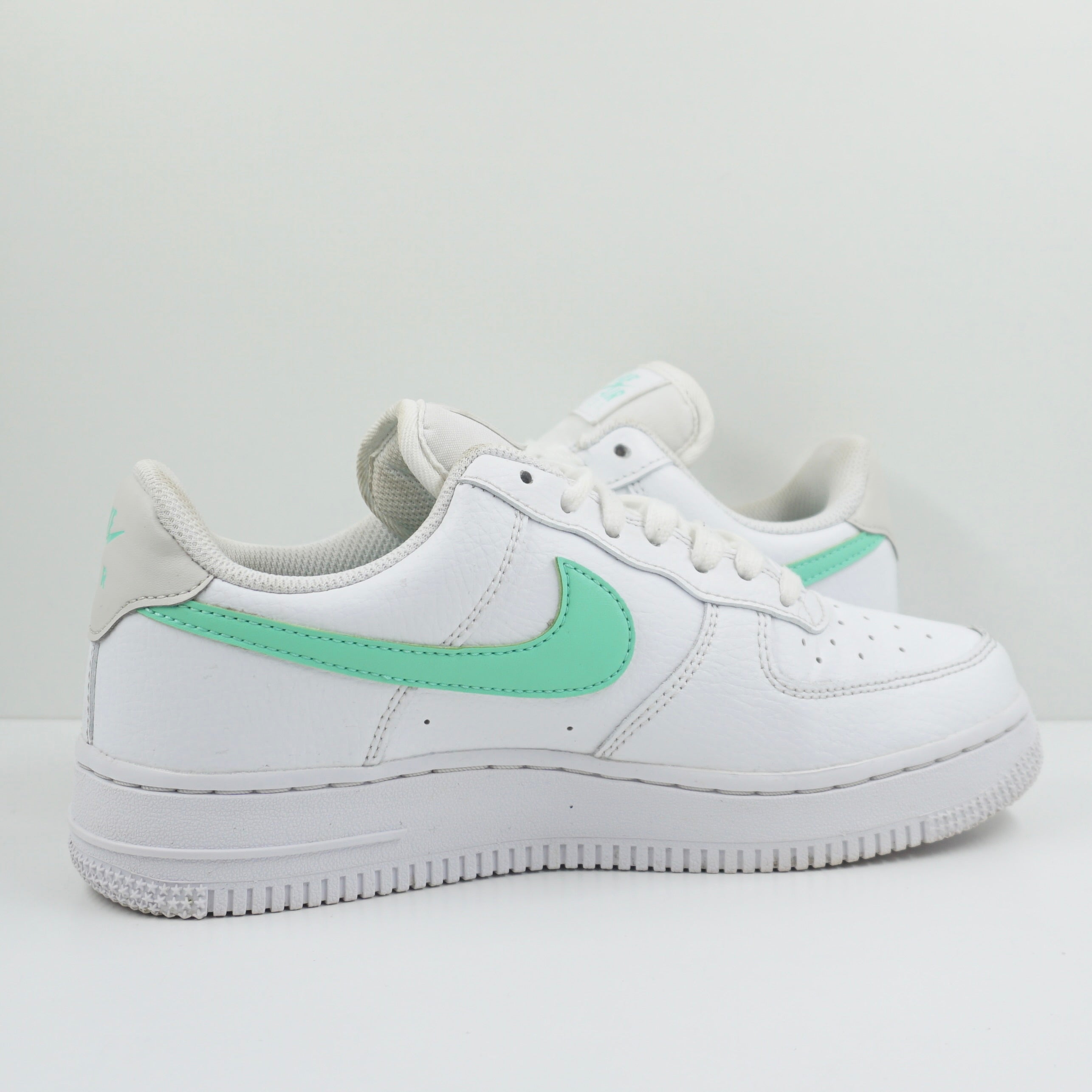 Nike Air Force 1 Low Green Glow (W)