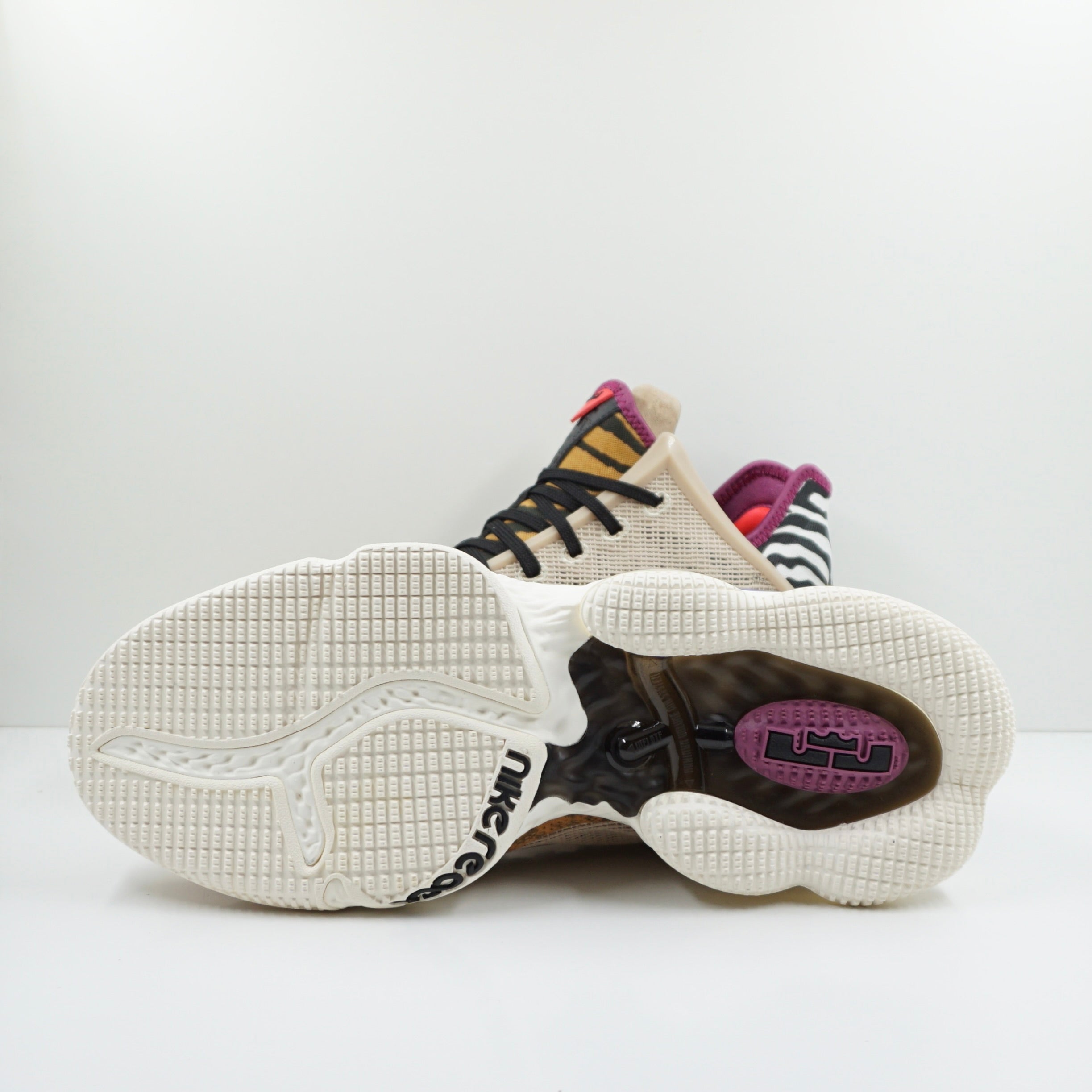 Nike LeBron 19 Low Safari
