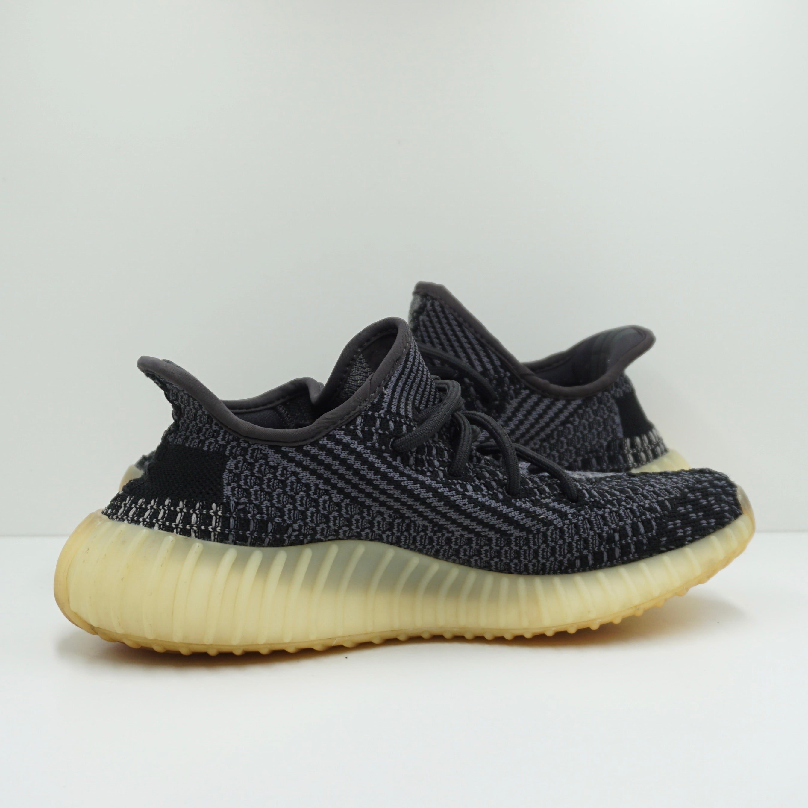 Adidas Yeezy Boost 350 V2 Carbon
