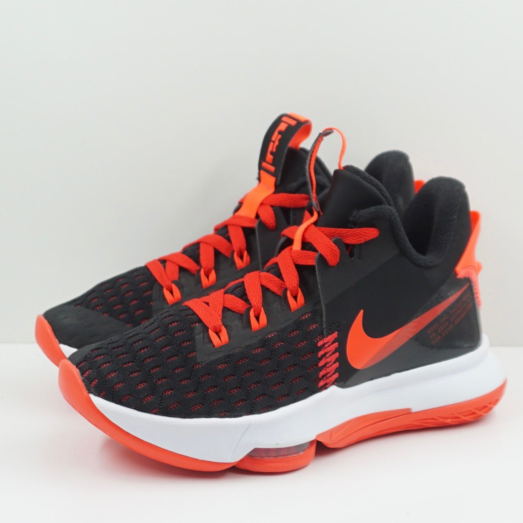 Nike LeBron Witness 5 Bred
