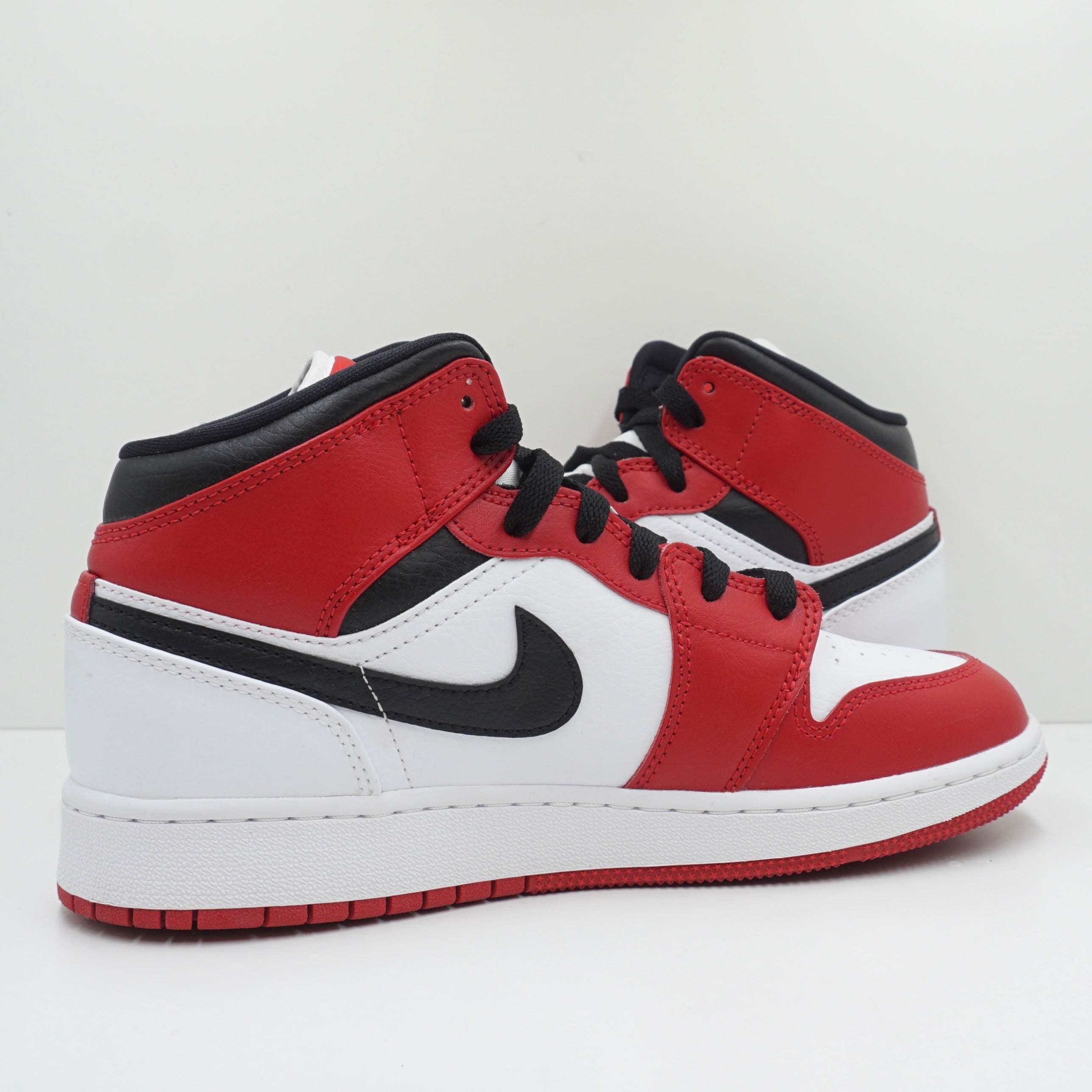 Jordan 1 Mid Chicago (2020) (GS)