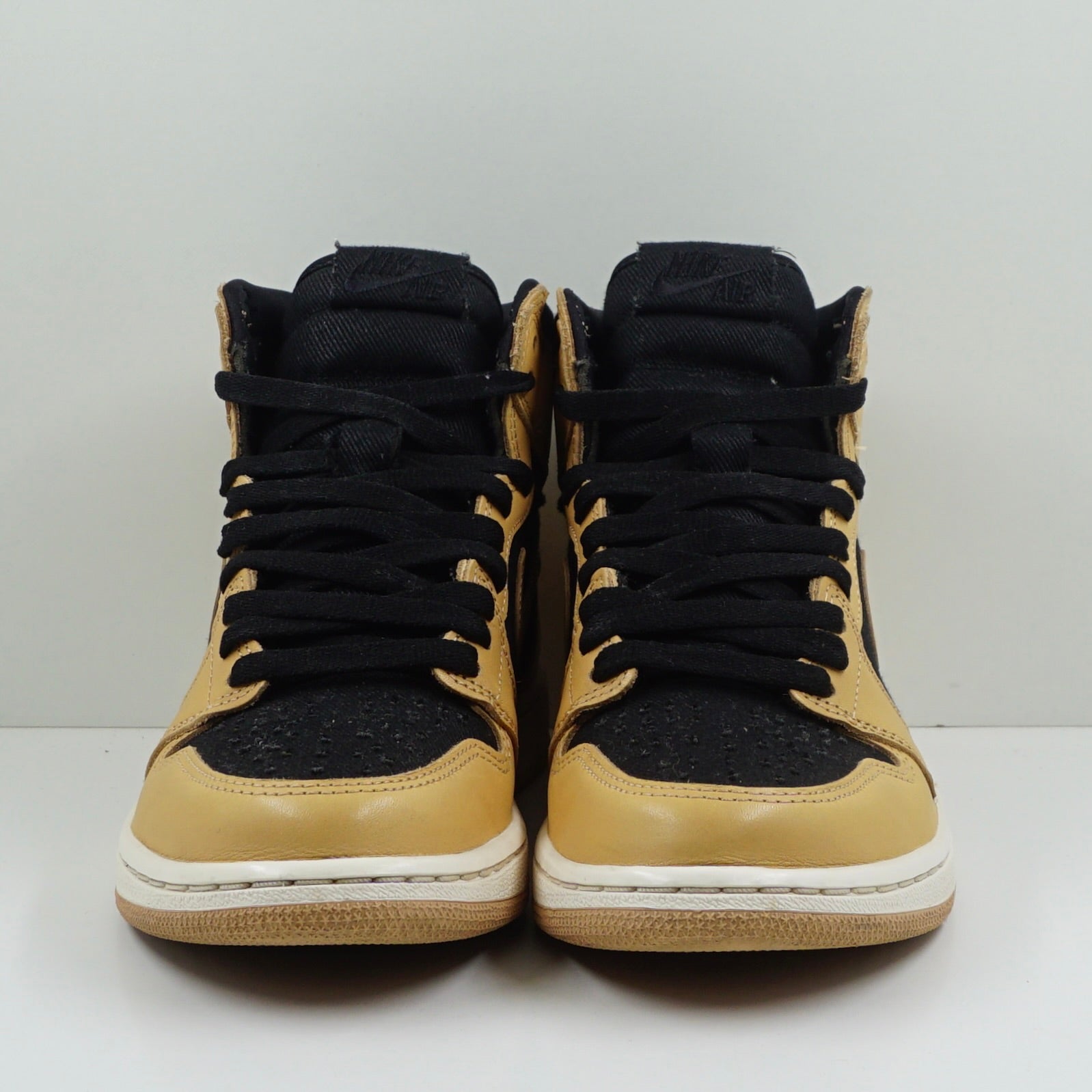 Jordan 1 Retro High OG Heirloom