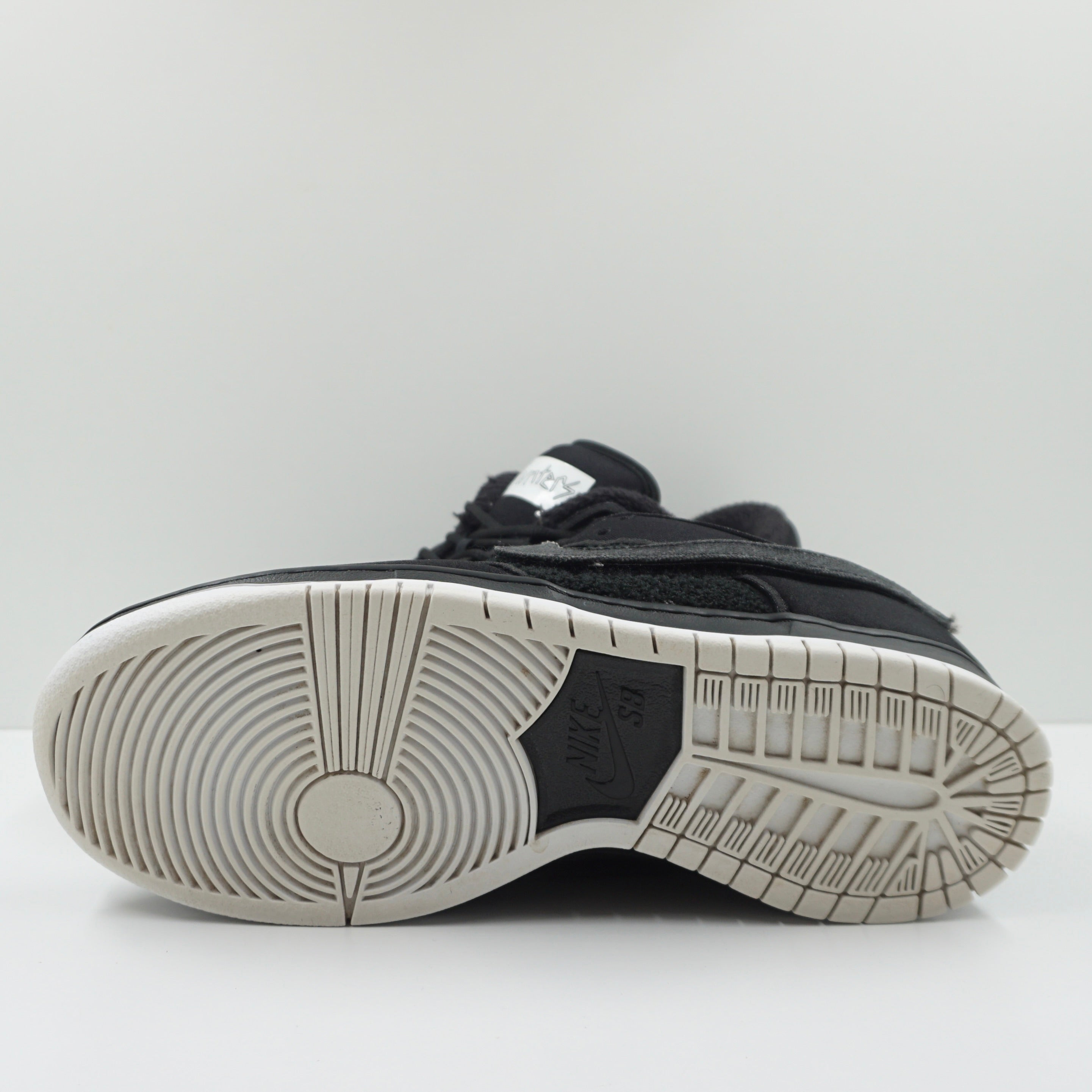 Nike SB Dunk Low Gnarhunters