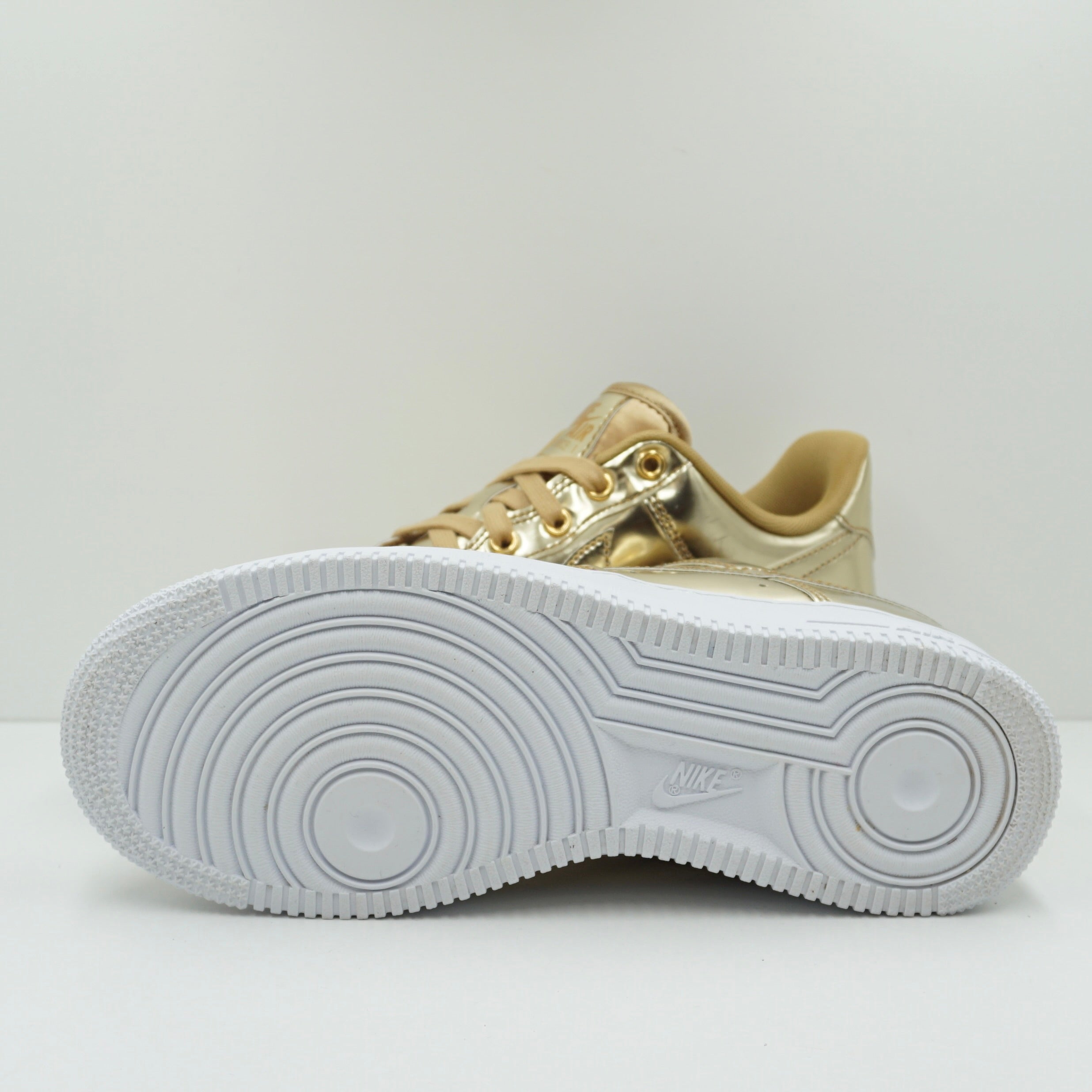 Nike Air Force 1 Low Metallic Gold (W)