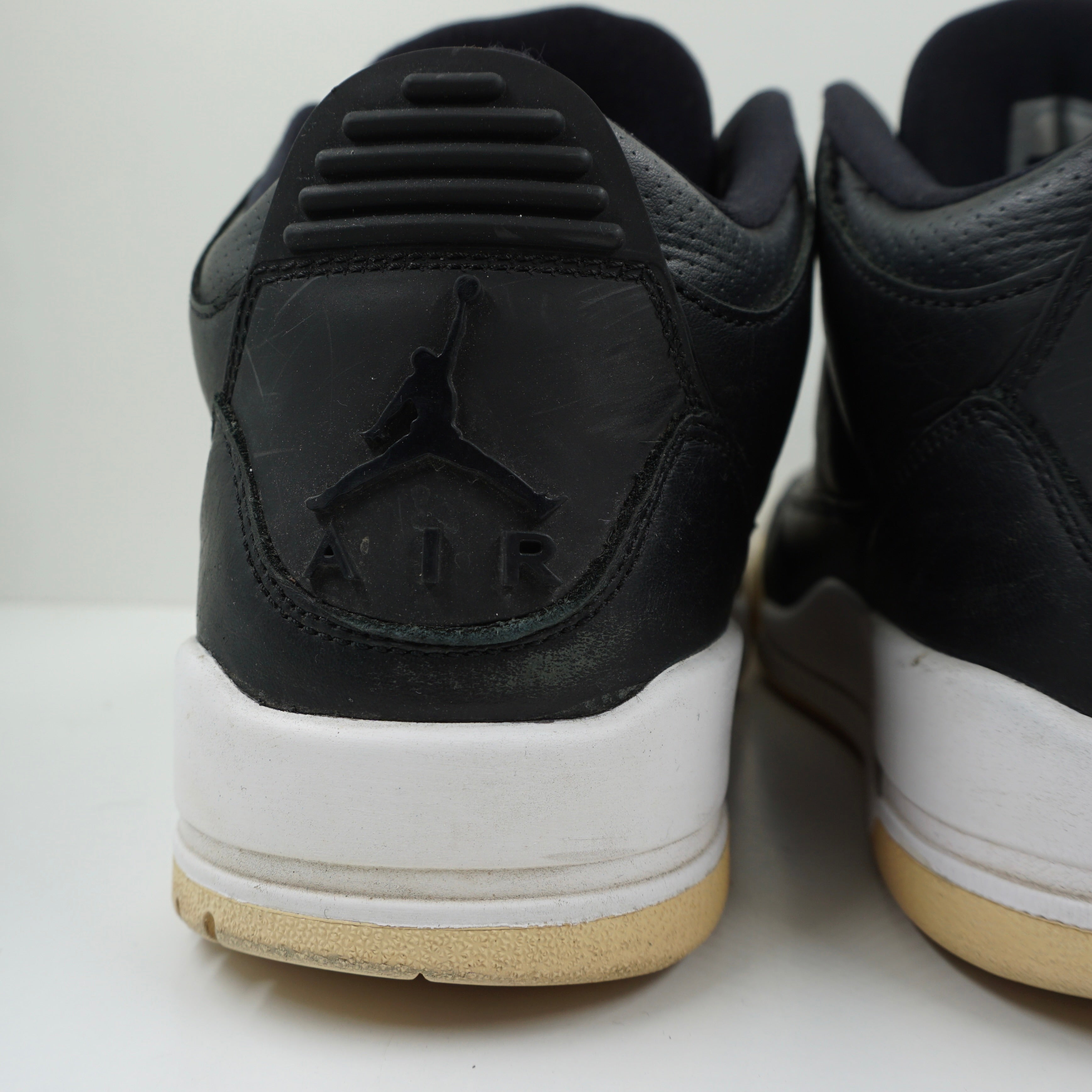 Jordan 3 Retro Cyber Monday (2016)