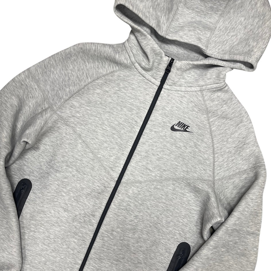 Nike Sportswear Dark Grey Tech Fleece (Youth)