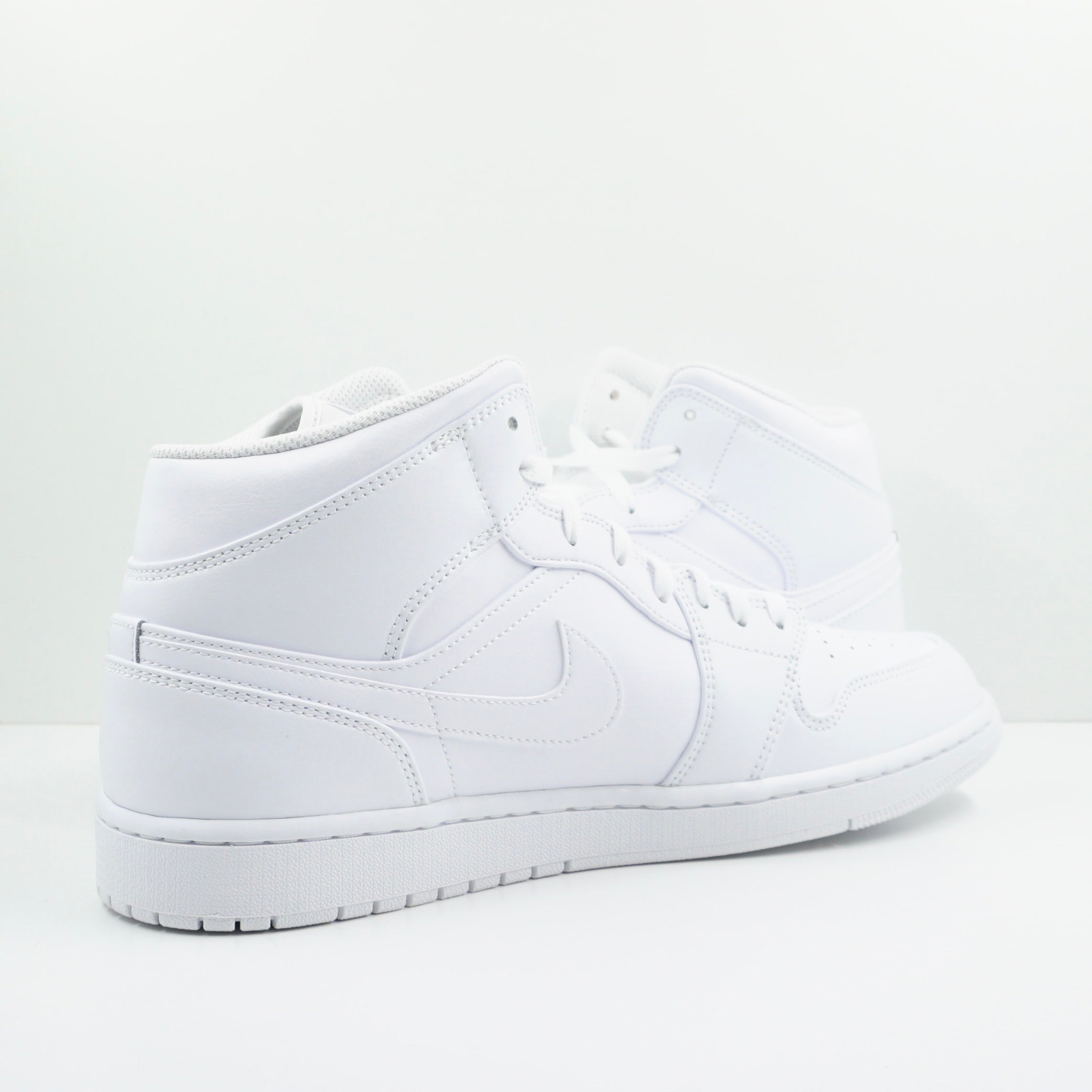 Jordan 1 Mid Triple White (2022/2023)
