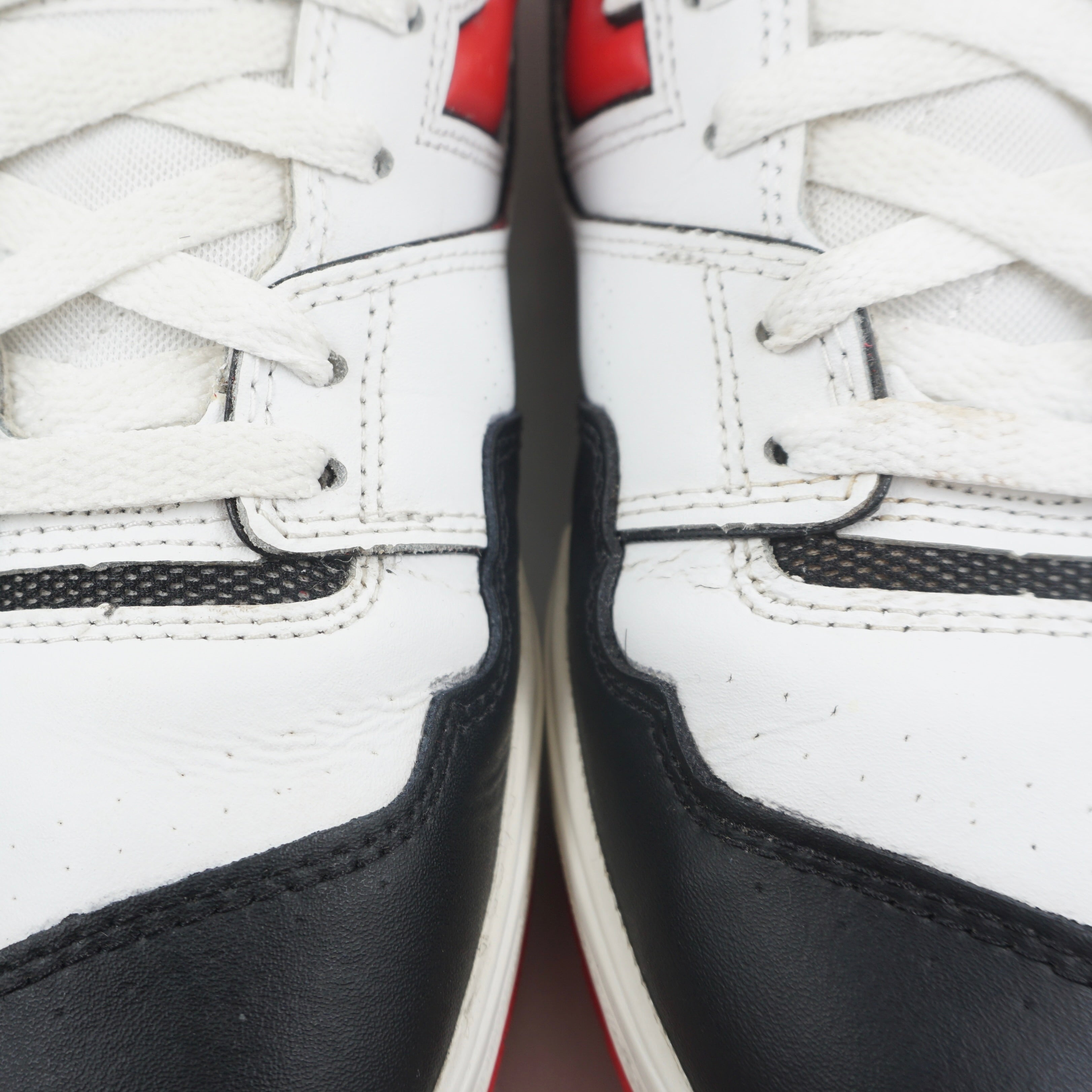 New Balance 550 White Red Black