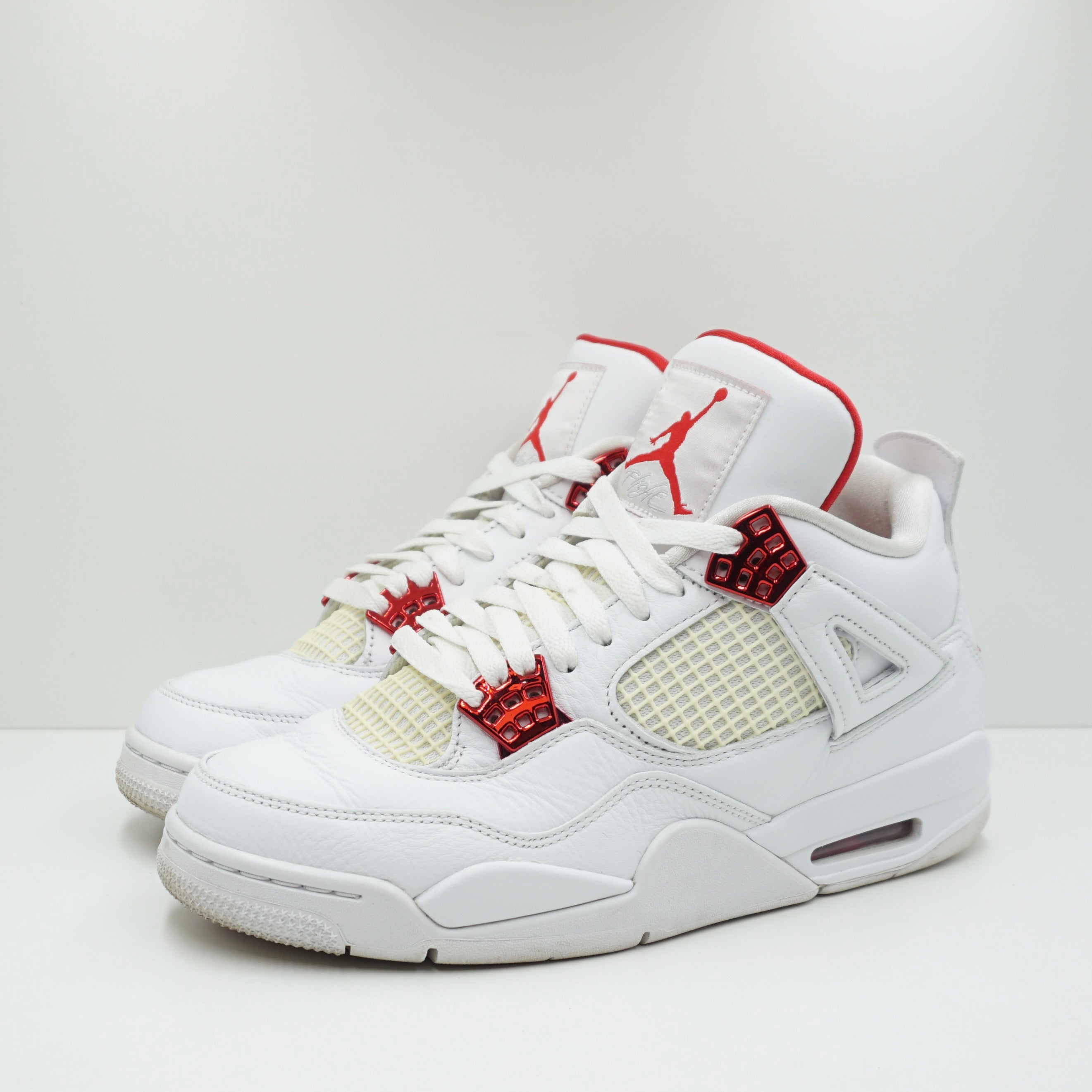 Jordan 4 Retro Metallic Red
